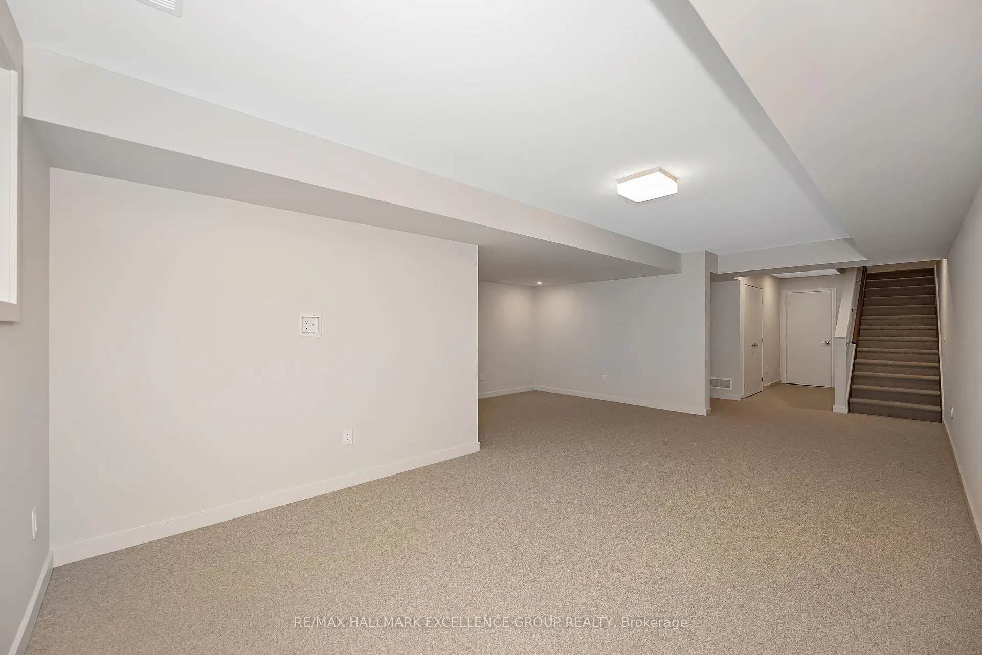Photo 35 of 677 Honeydew Street, Ottawa, Riverside South/Gloucester Glen — HOMEH