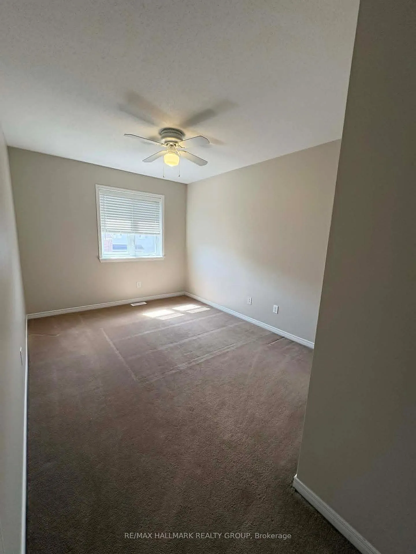 Photo 17 of 756 Nakina Way, Ottawa, Riverside South/Gloucester Glen — HOMEH