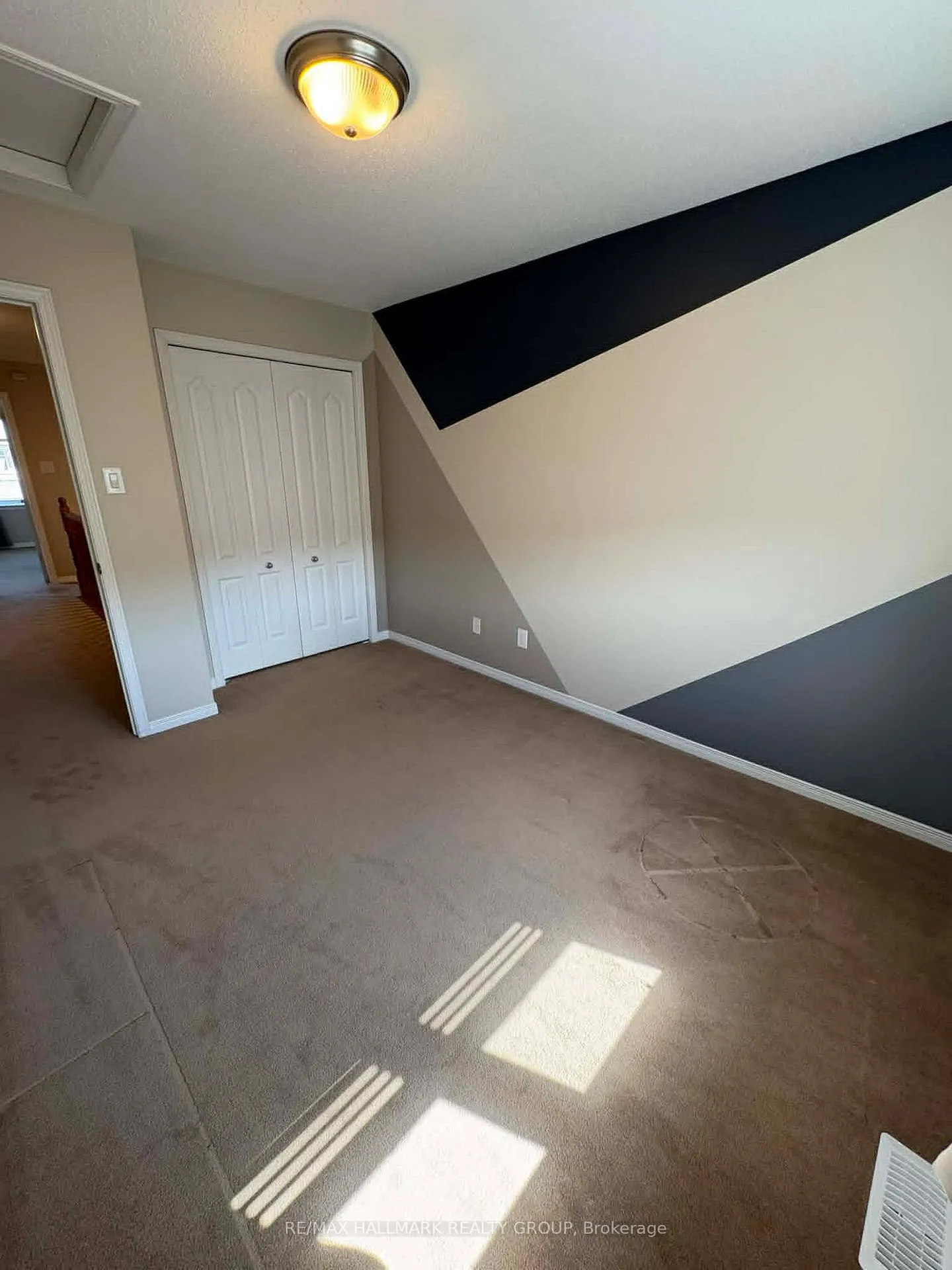 Photo 19 of 756 Nakina Way, Ottawa, Riverside South/Gloucester Glen — HOMEH