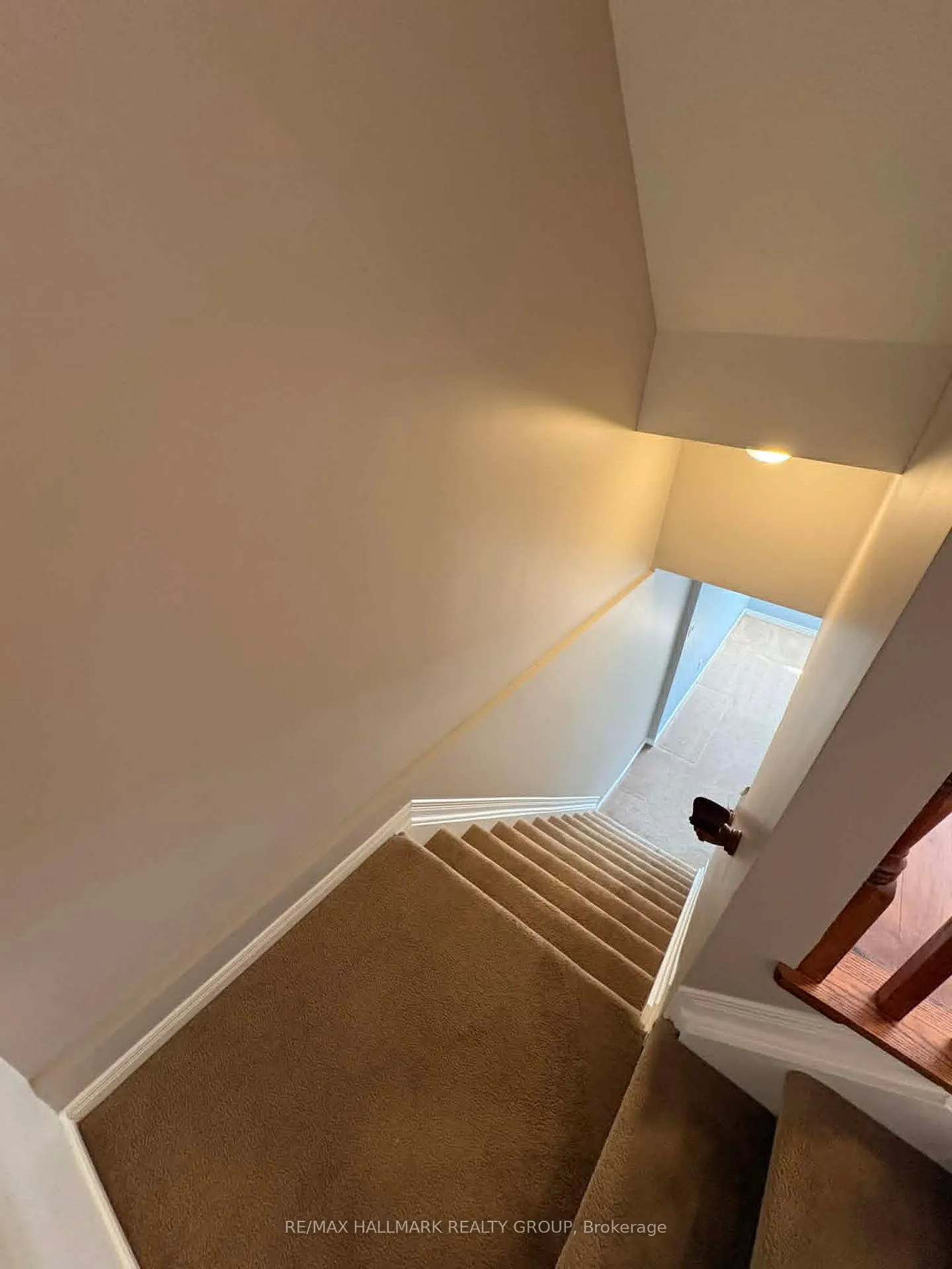 Photo 34 of 756 Nakina Way, Ottawa, Riverside South/Gloucester Glen — HOMEH