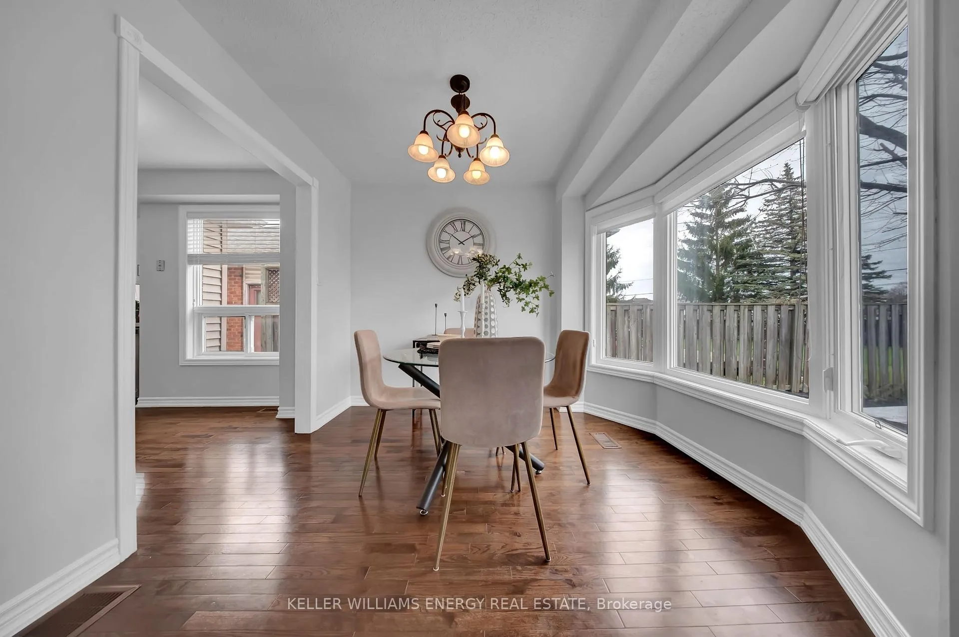 Photo 14 of 39 Longwood Court, Clarington, Courtice — HOMEH