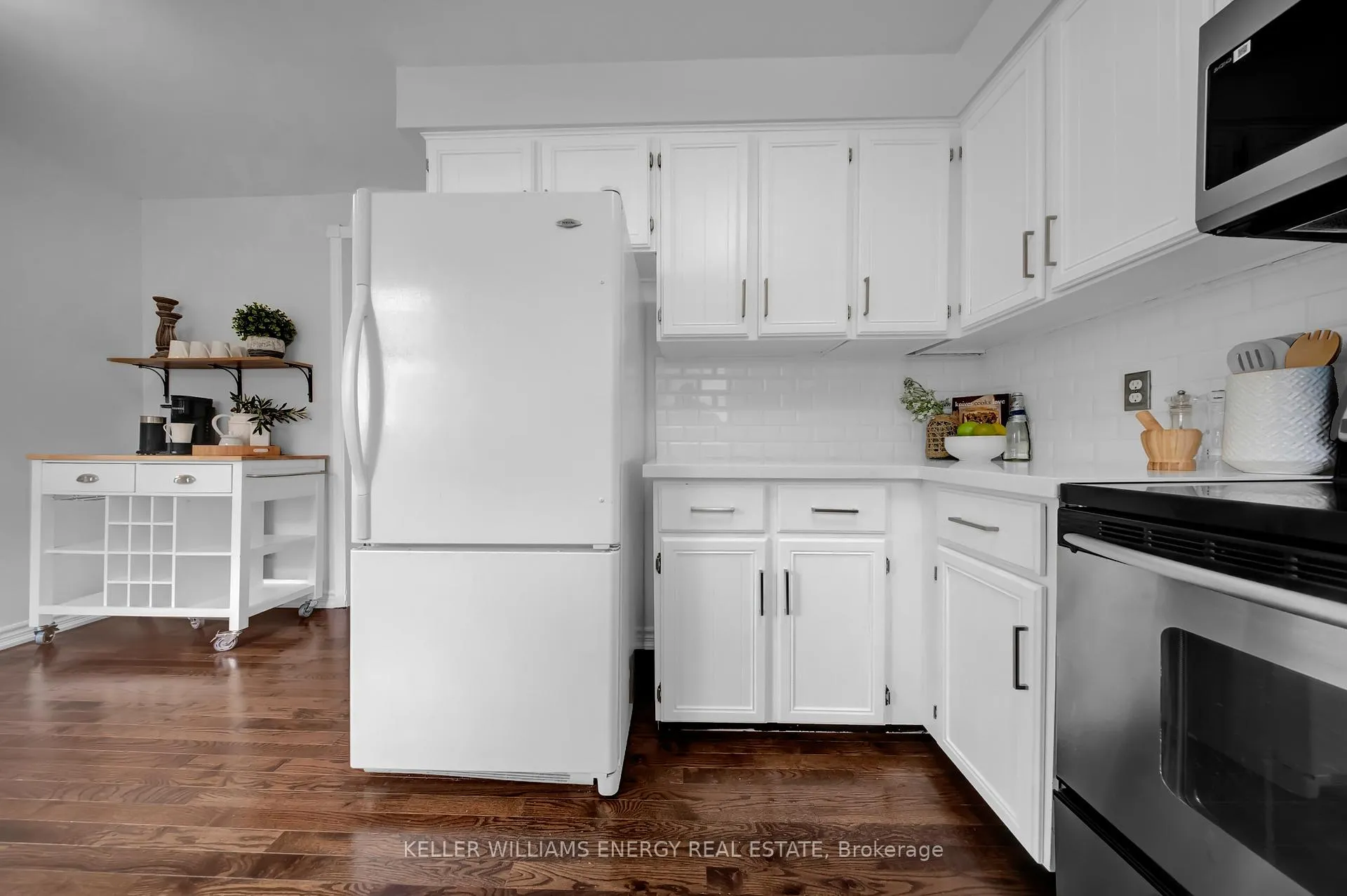 Photo 26 of 39 Longwood Court, Clarington, Courtice — HOMEH