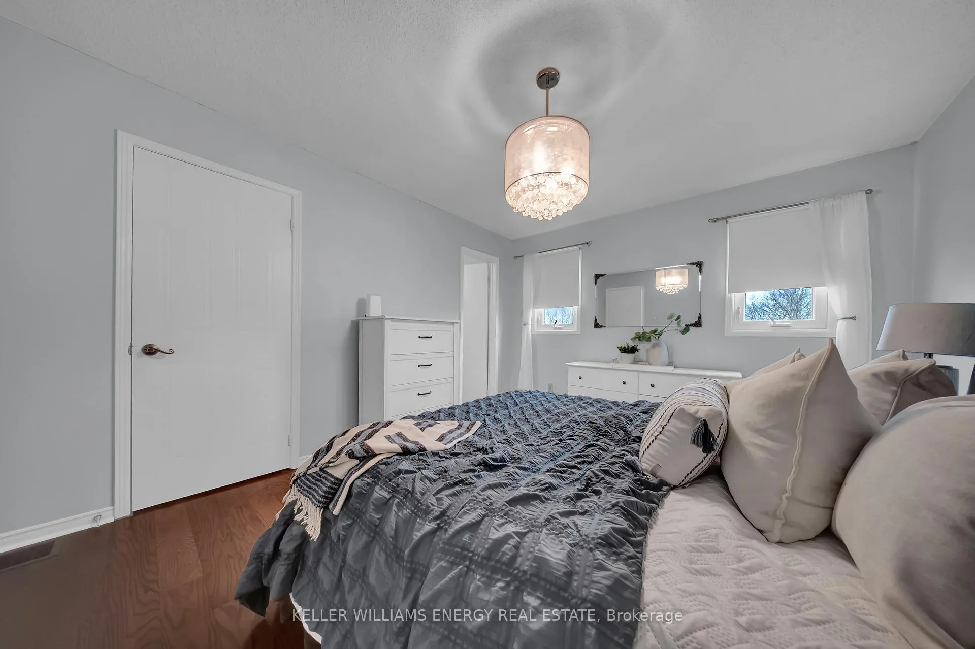 Photo 28 of 39 Longwood Court, Clarington, Courtice — HOMEH