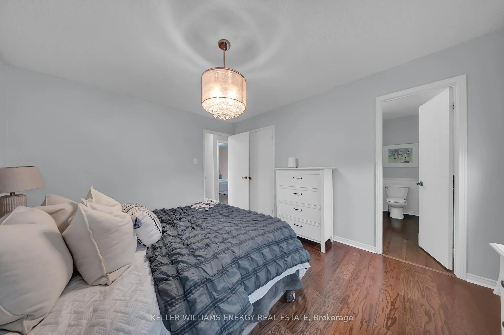 Photo 29 of 39 Longwood Court, Clarington, Courtice — HOMEH