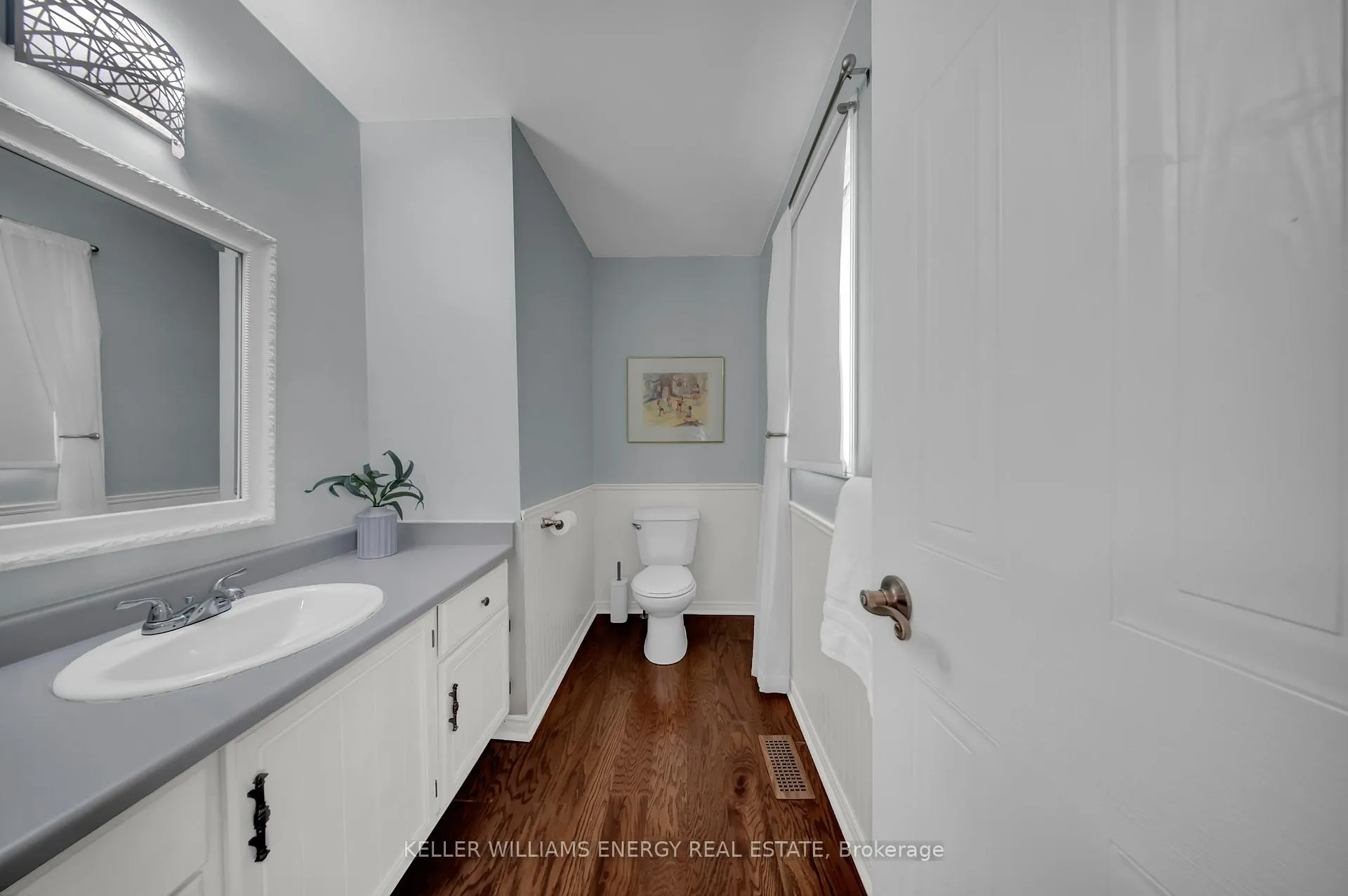 Photo 30 of 39 Longwood Court, Clarington, Courtice — HOMEH
