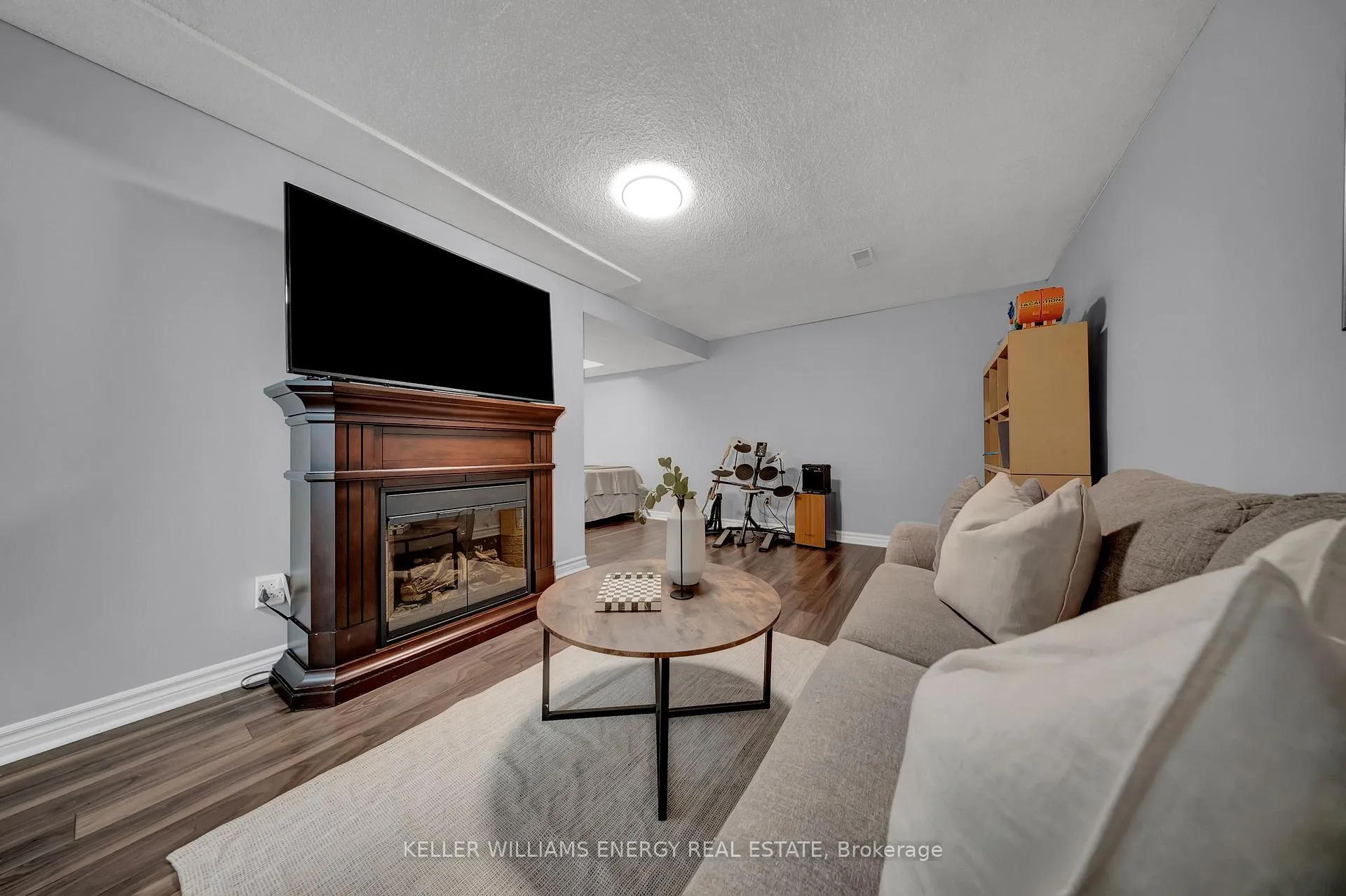 Photo 38 of 39 Longwood Court, Clarington, Courtice — HOMEH
