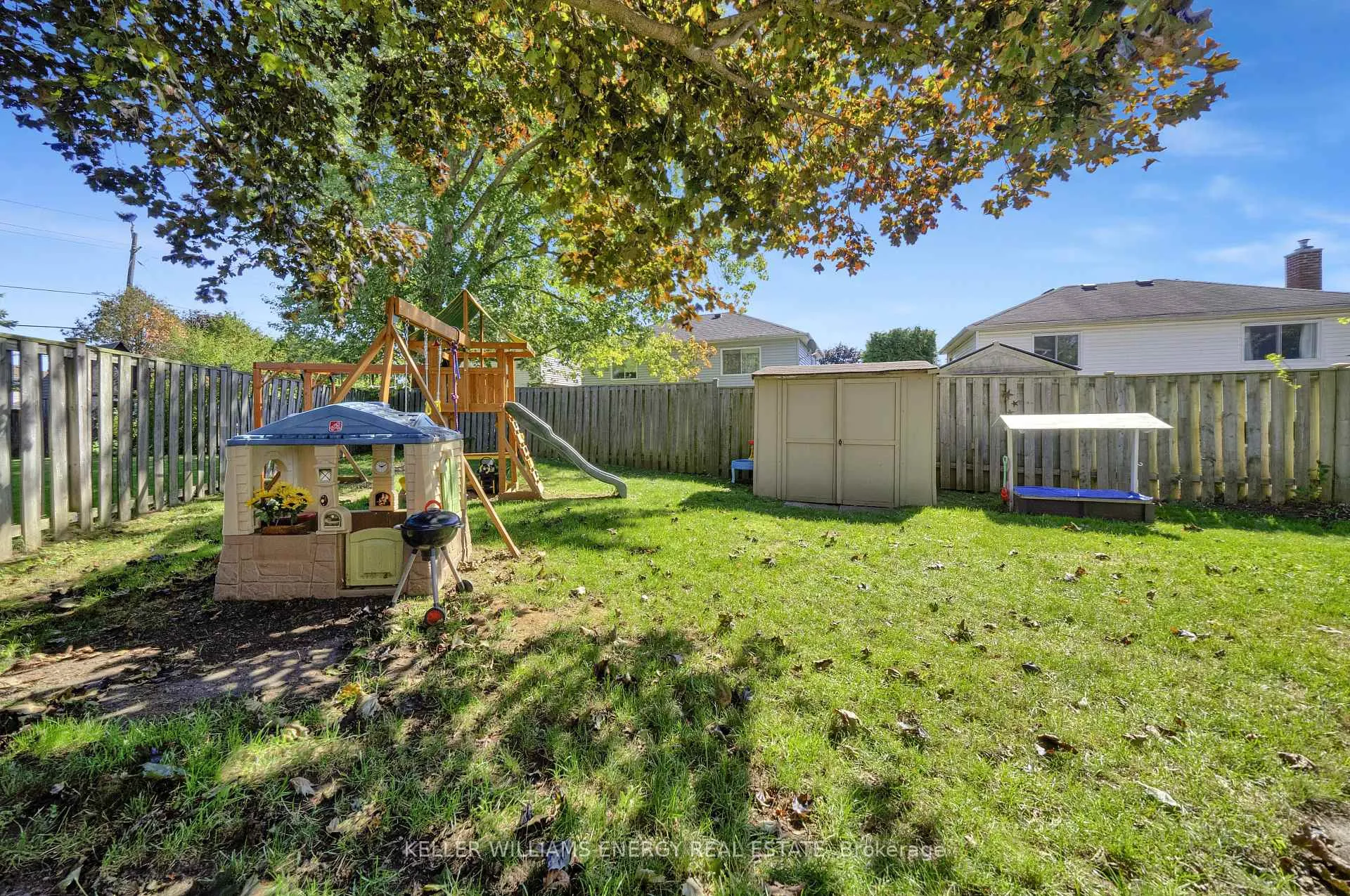 Photo 50 of 39 Longwood Court, Clarington, Courtice — HOMEH