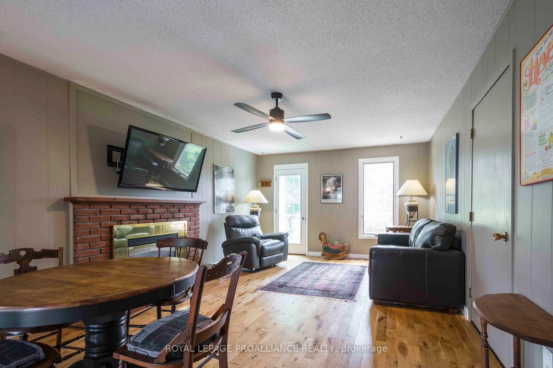 Photo 9 of 12 Montrose Road, Quinte West, Sidney Ward — HOMEH