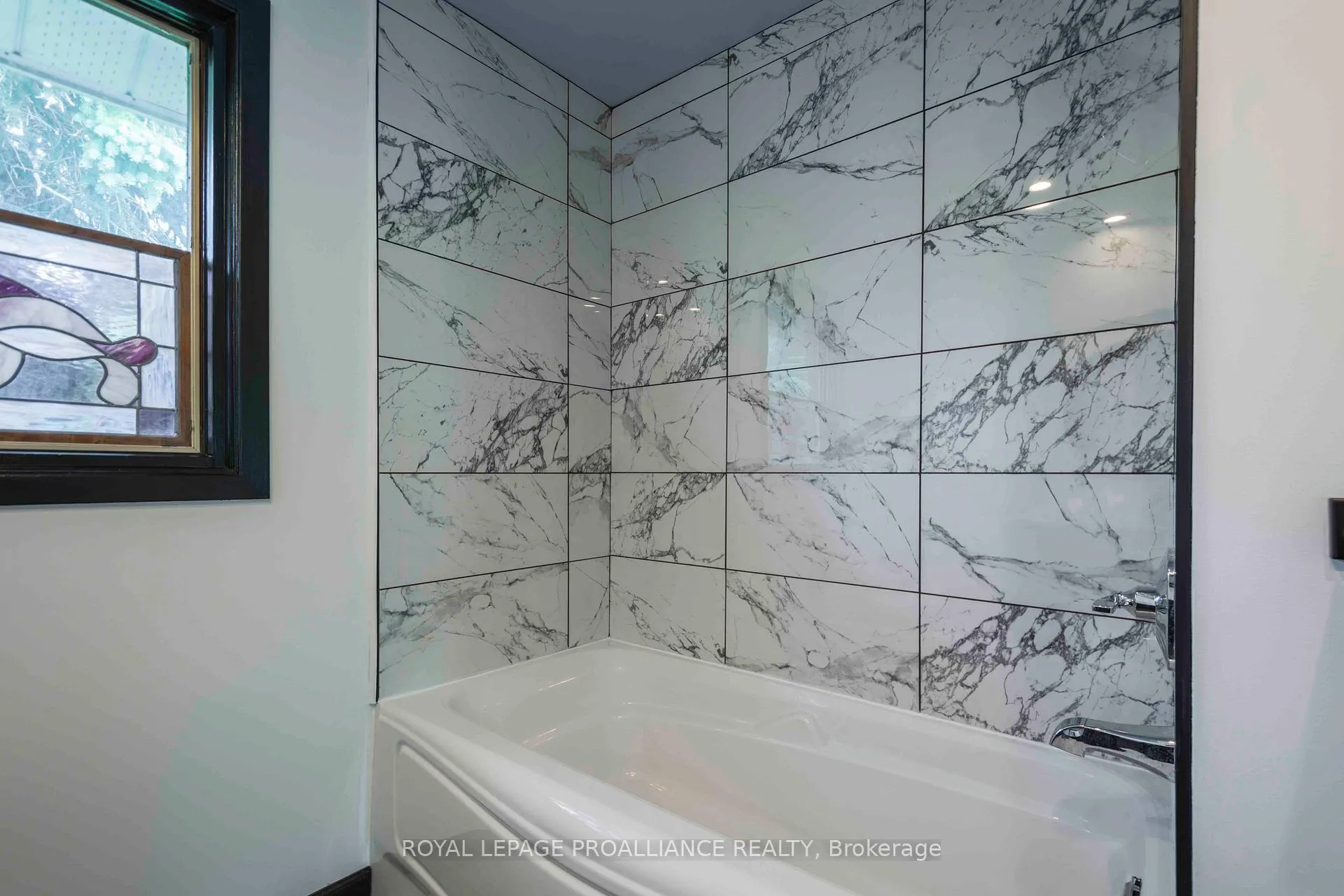 Photo 18 of 12 Montrose Road, Quinte West, Sidney Ward — HOMEH
