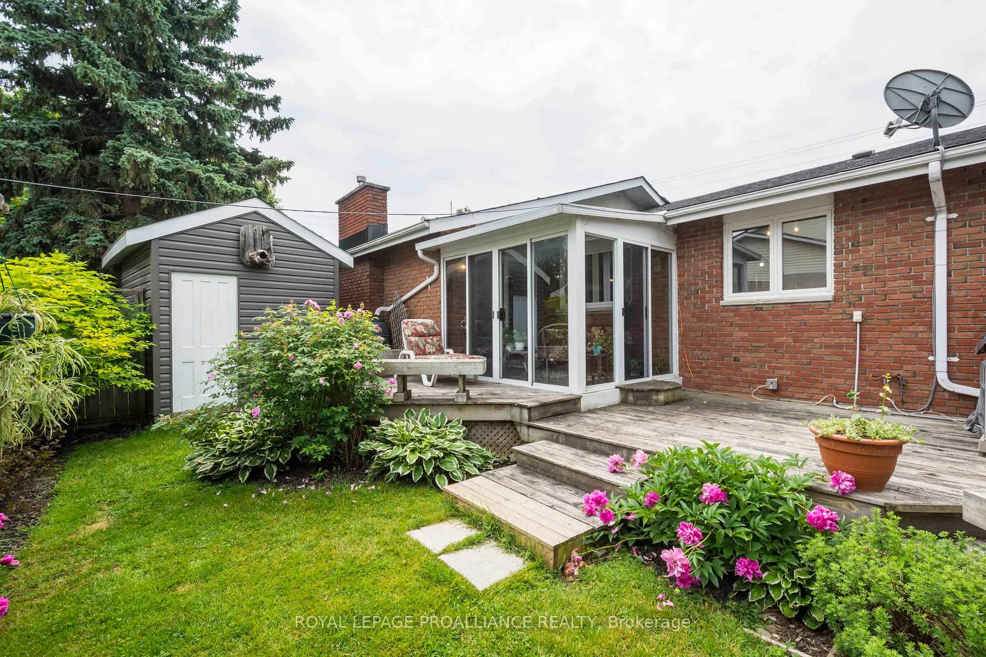 Photo 26 of 12 Montrose Road, Quinte West, Sidney Ward — HOMEH