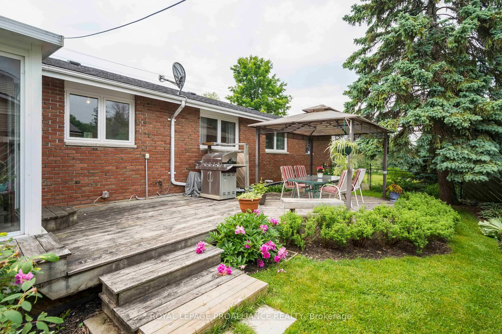 Photo 27 of 12 Montrose Road, Quinte West, Sidney Ward — HOMEH