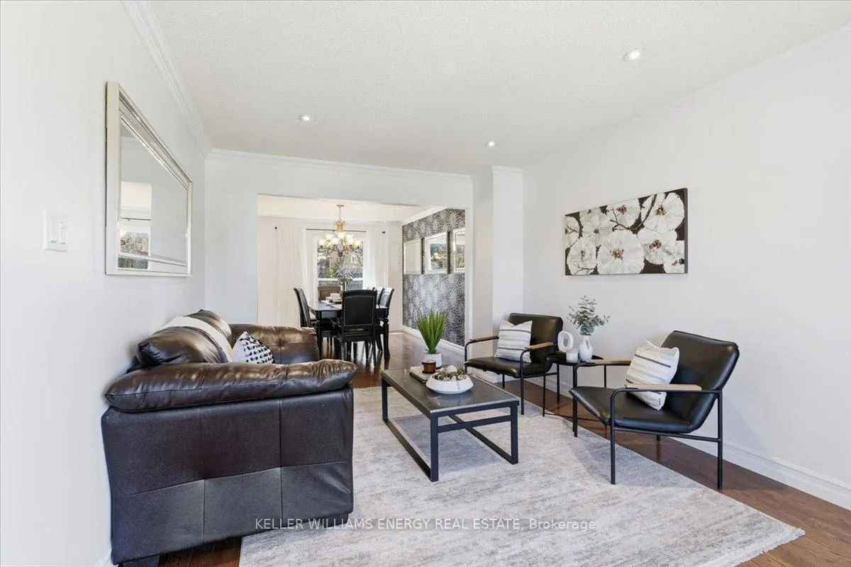 Photo 5 of 18 Genner Drive, Ajax, Central West — HOMEH