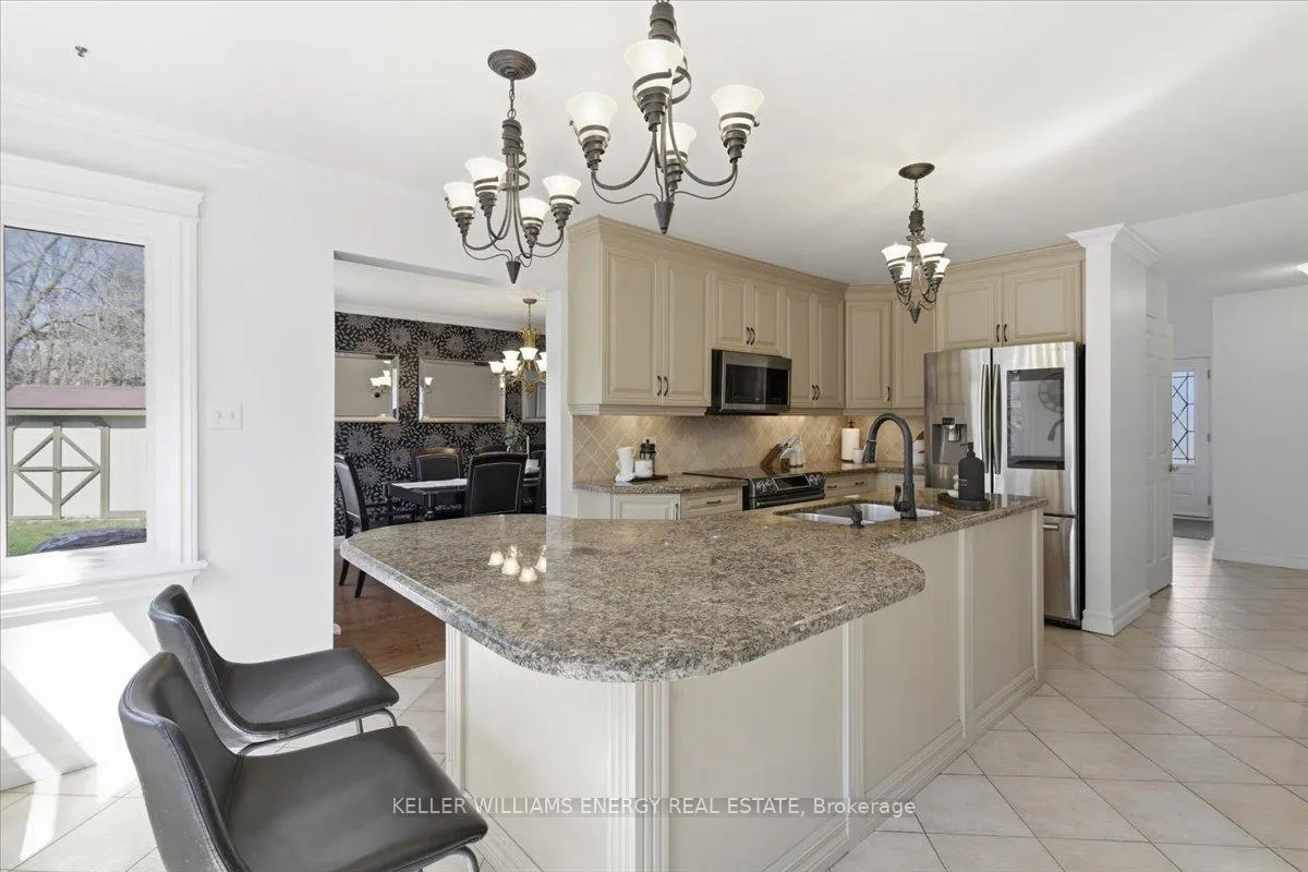 Photo 10 of 18 Genner Drive, Ajax, Central West — HOMEH