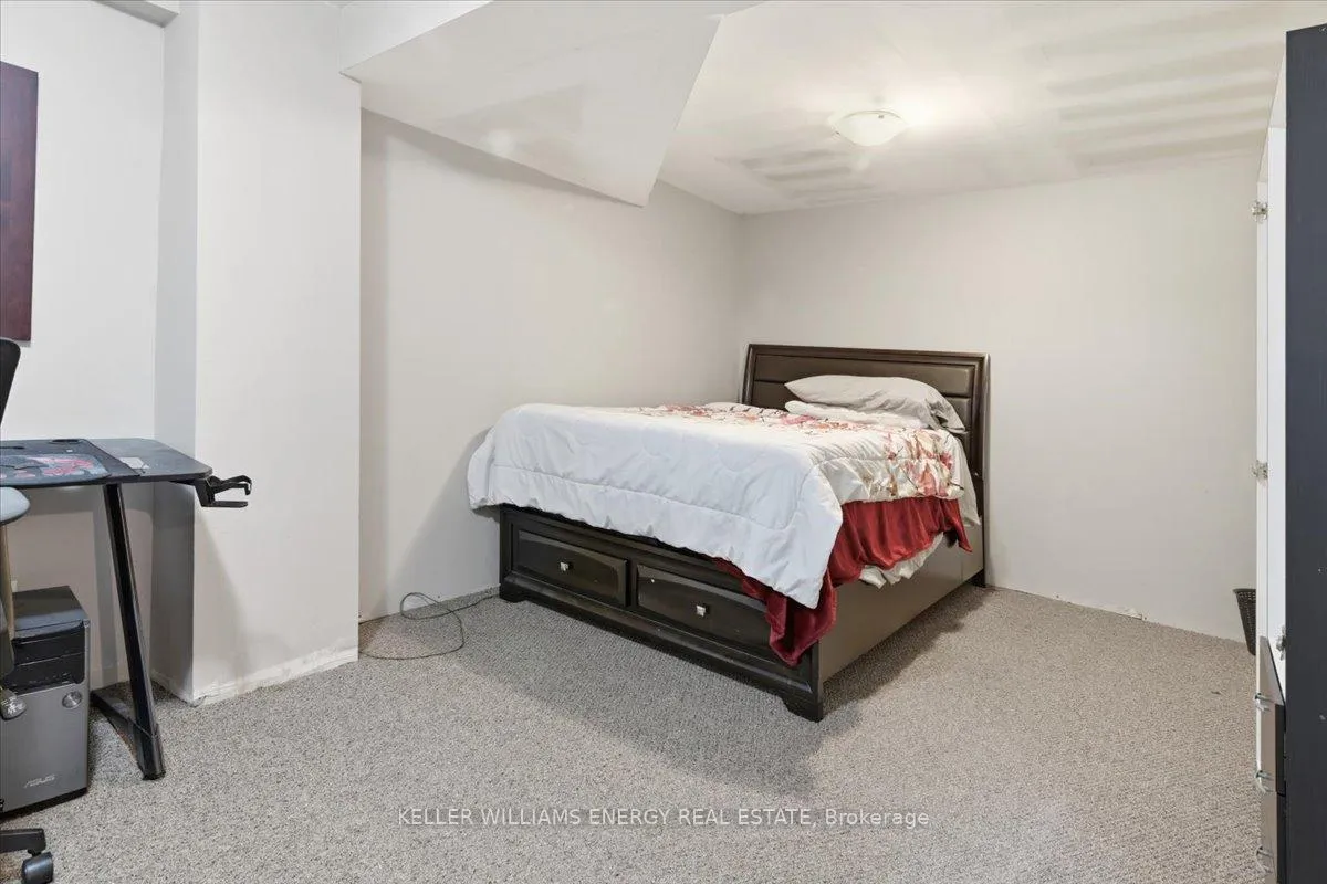 Photo 32 of 18 Genner Drive, Ajax, Central West — HOMEH