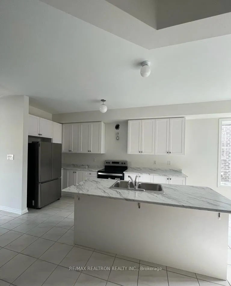 Photo 2 of Unit Main, 16 Thelma Drive, Whitby, Rural Whitby — HOMEH