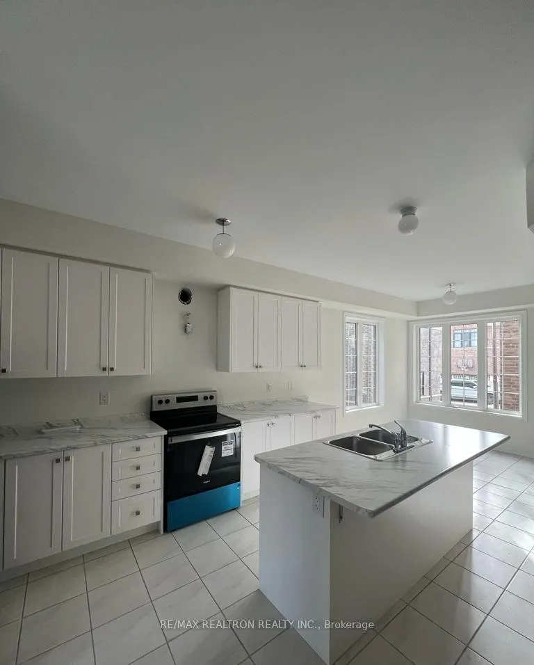 Photo 3 of Unit Main, 16 Thelma Drive, Whitby, Rural Whitby — HOMEH