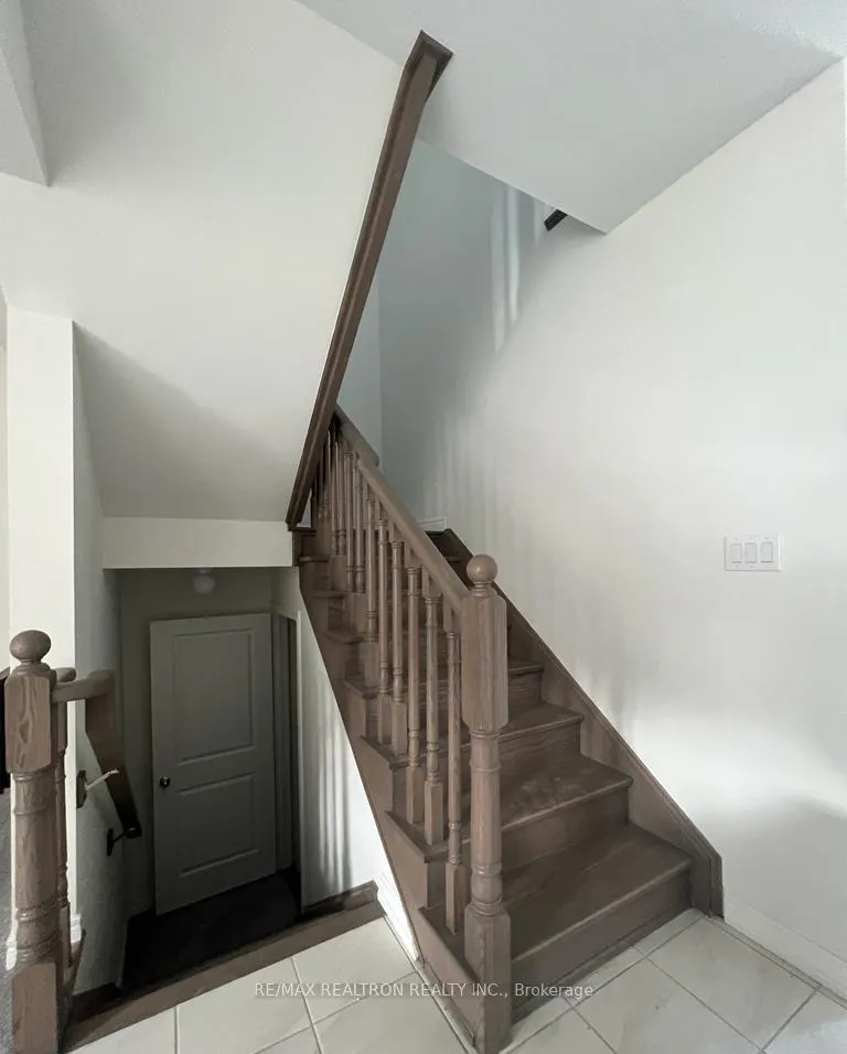 Photo 10 of Unit Main, 16 Thelma Drive, Whitby, Rural Whitby — HOMEH