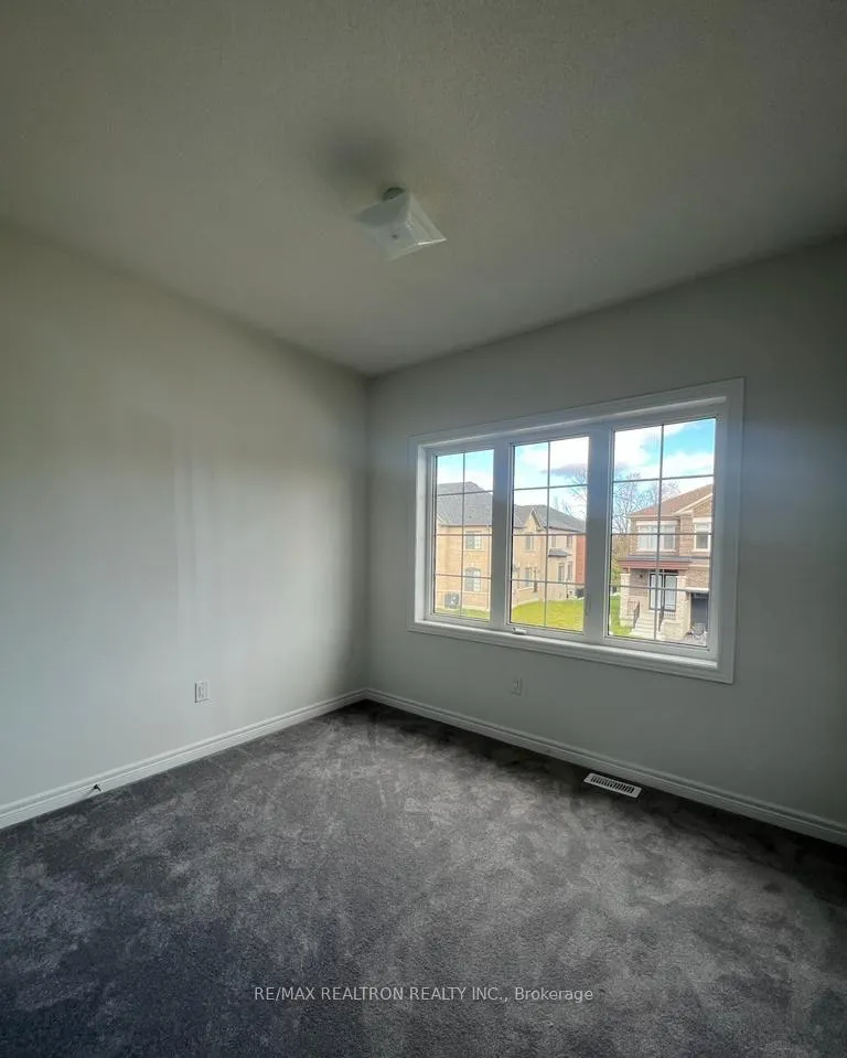 Photo 11 of Unit Main, 16 Thelma Drive, Whitby, Rural Whitby — HOMEH