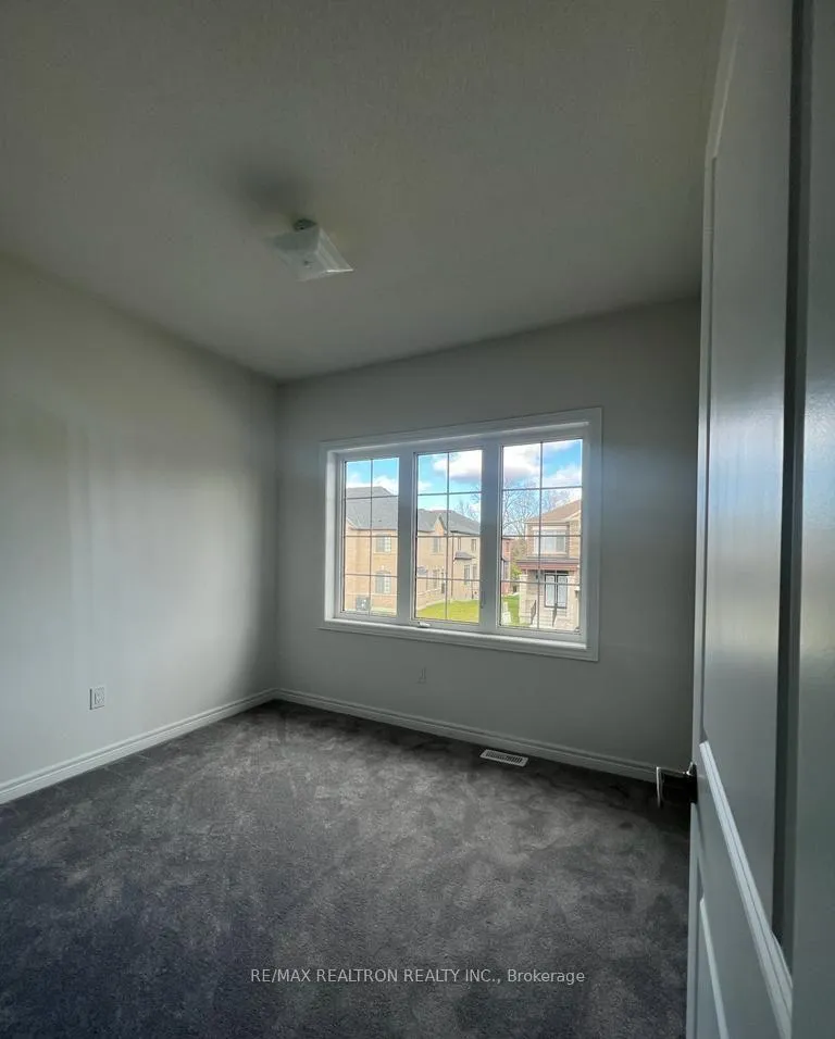 Photo 14 of Unit Main, 16 Thelma Drive, Whitby, Rural Whitby — HOMEH
