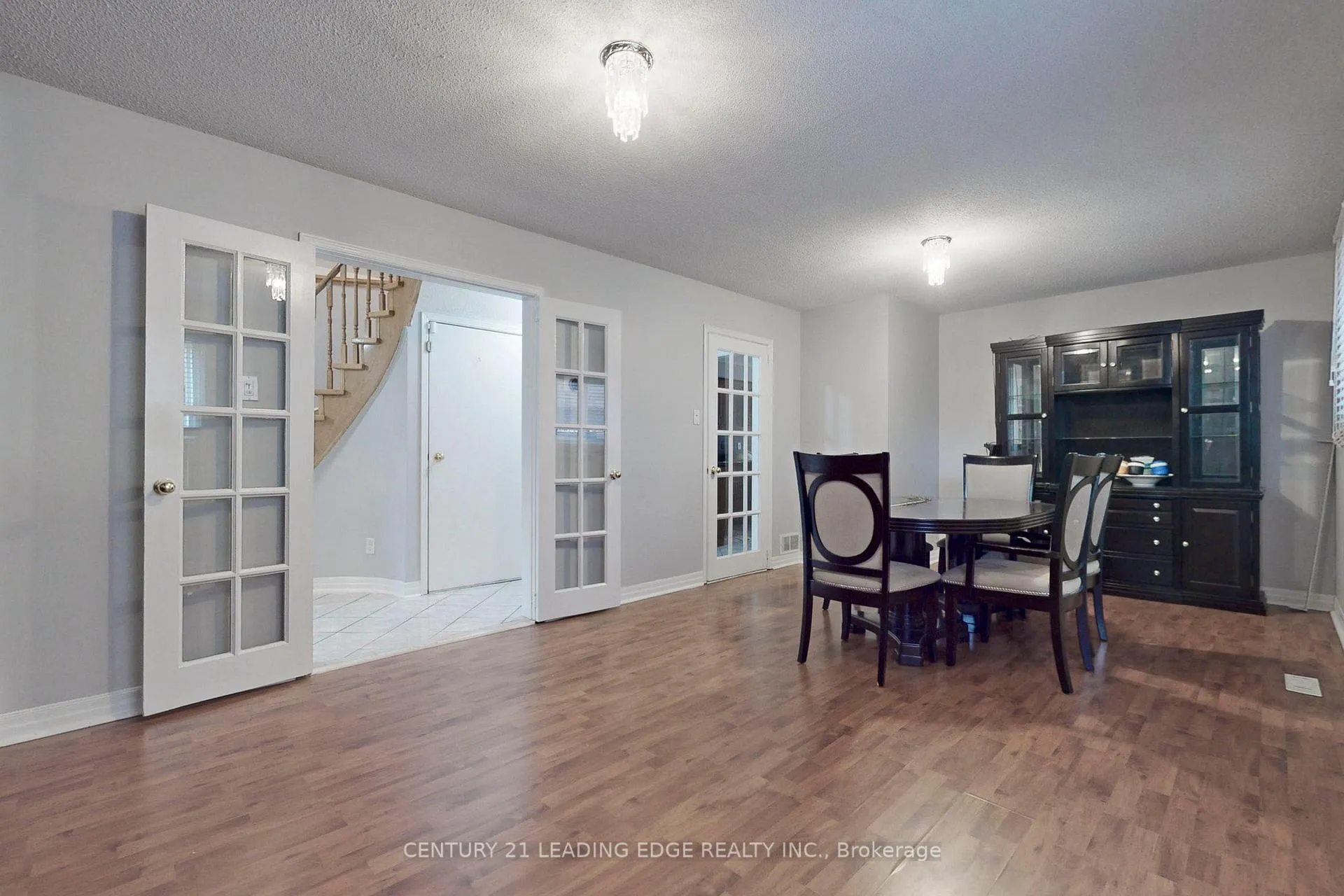 Photo 5 of 91 Ketchum Crescent, Markham, Middlefield — HOMEH