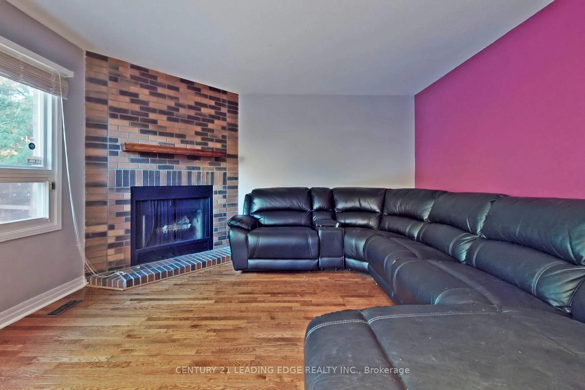 Photo 8 of 91 Ketchum Crescent, Markham, Middlefield — HOMEH
