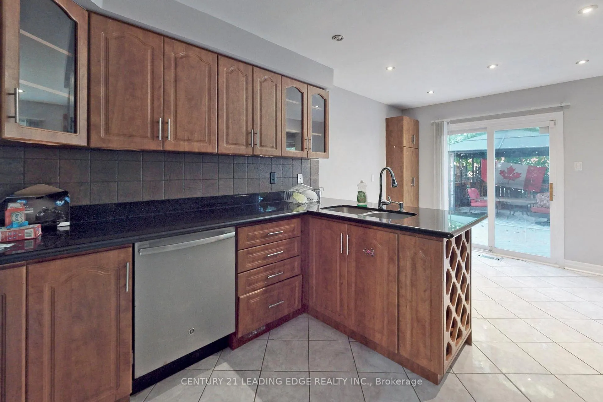 Photo 13 of 91 Ketchum Crescent, Markham, Middlefield — HOMEH