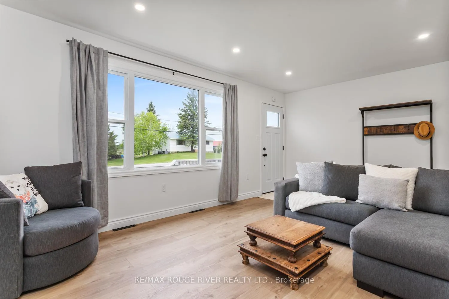 Photo 10 of 4067 Shannonville Road, Tyendinaga, Tyendinaga Township — HOMEH