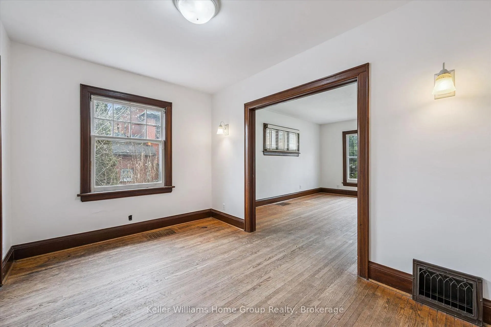 Photo 10 of 99 Dufferin Street, Guelph, Exhibition Park — HOMEH