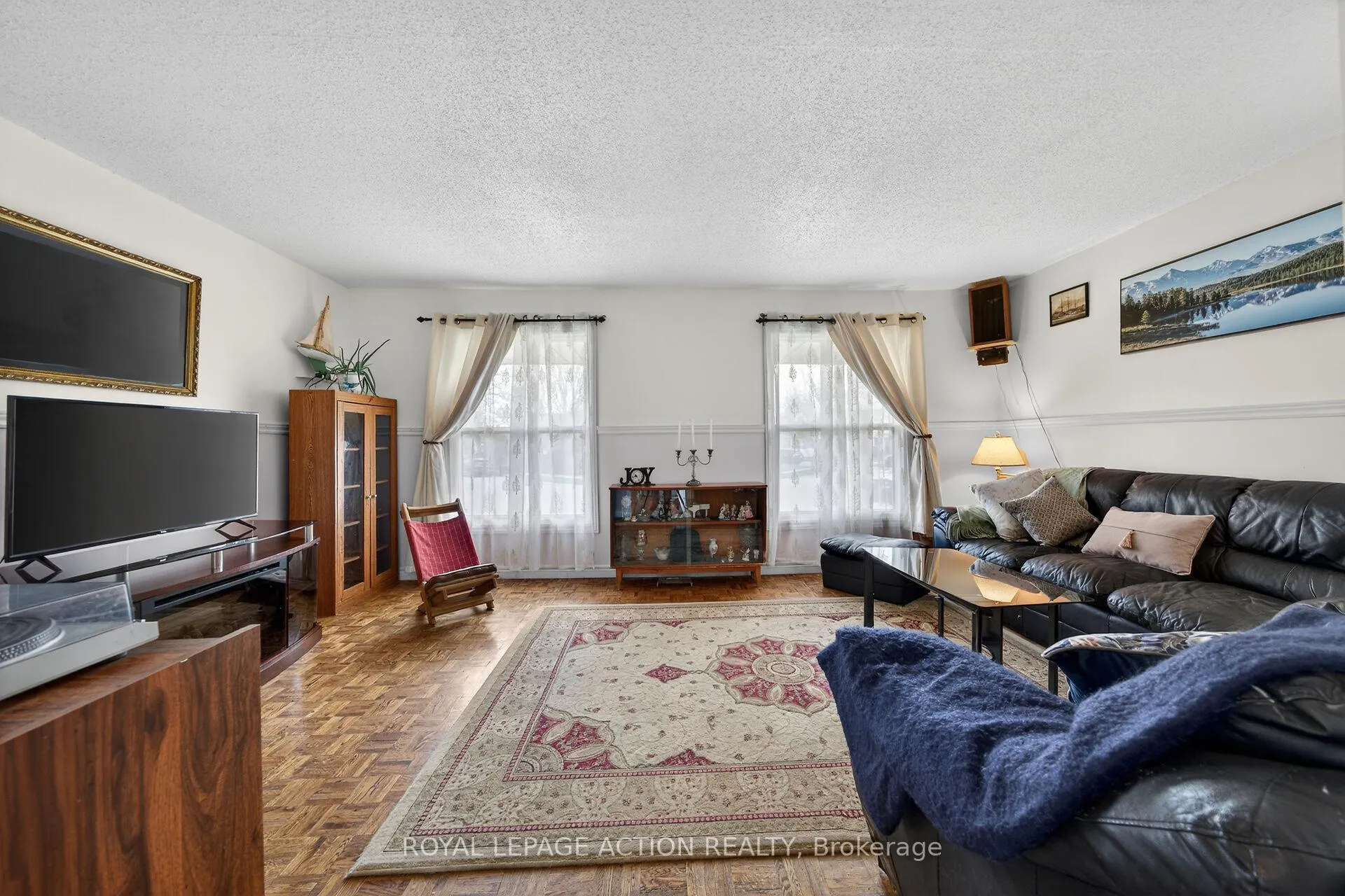 Photo 6 of 34 Enfield Crescent, Brantford — HOMEH