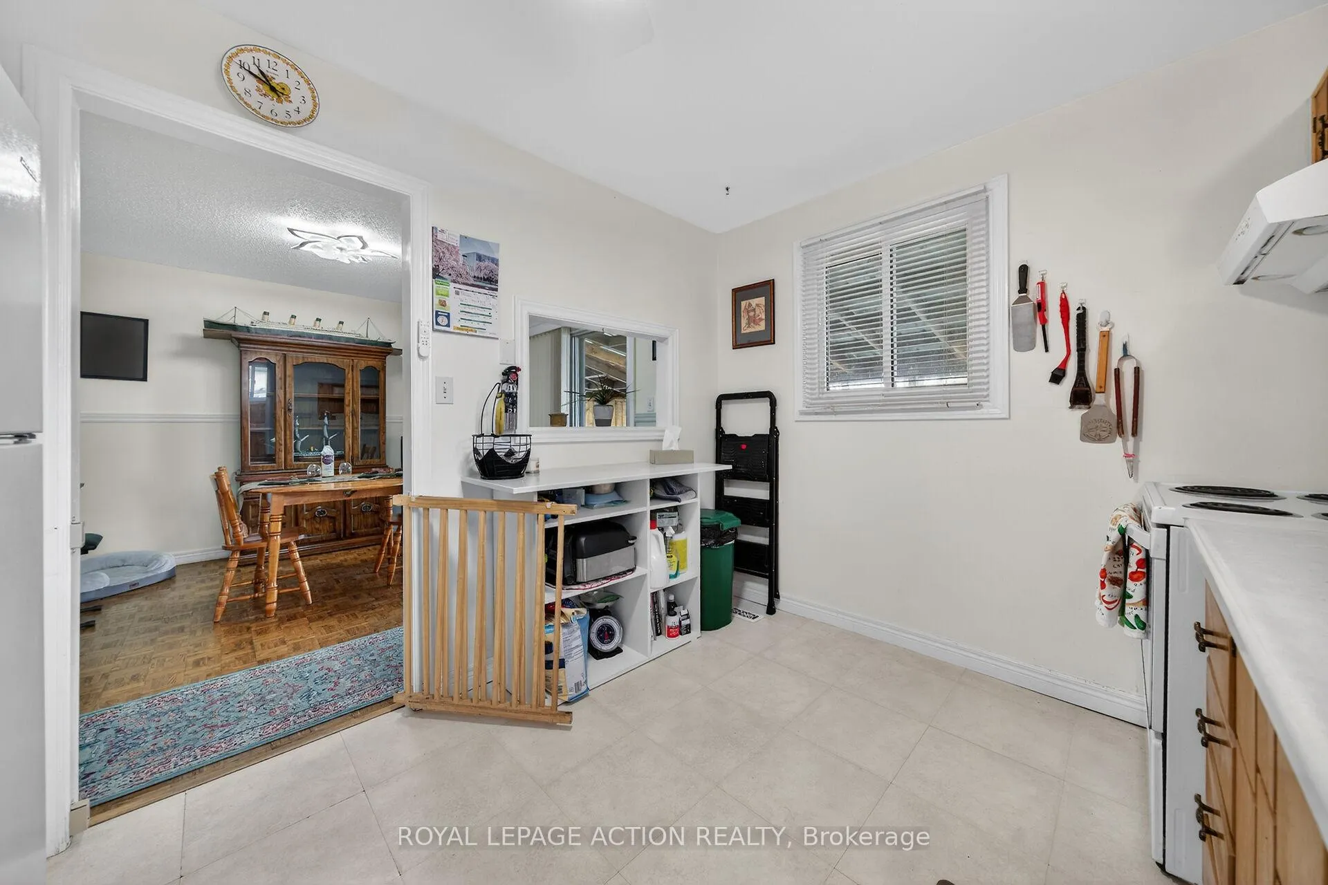 Photo 12 of 34 Enfield Crescent, Brantford — HOMEH