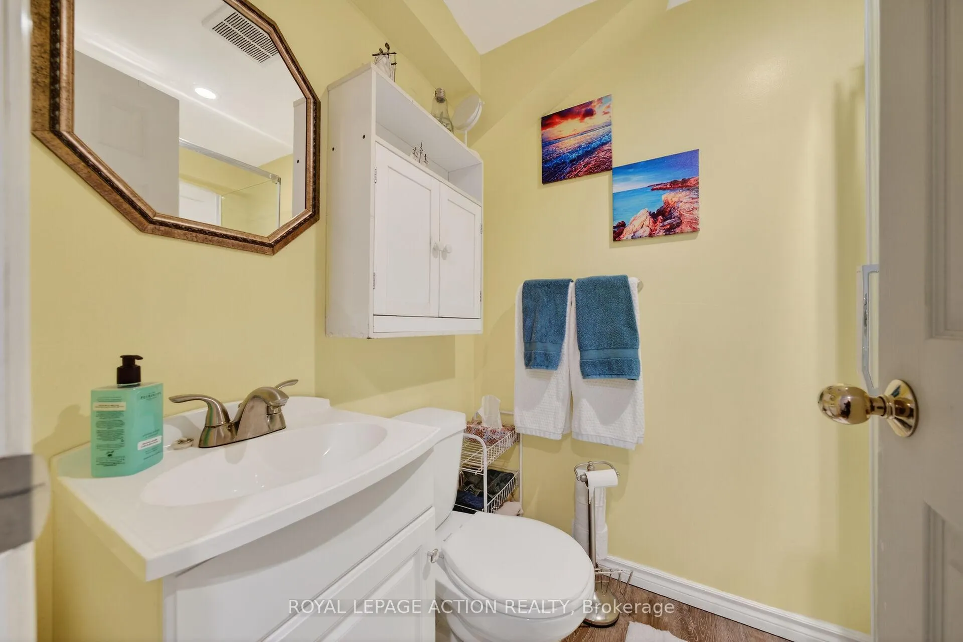 Photo 20 of 34 Enfield Crescent, Brantford — HOMEH