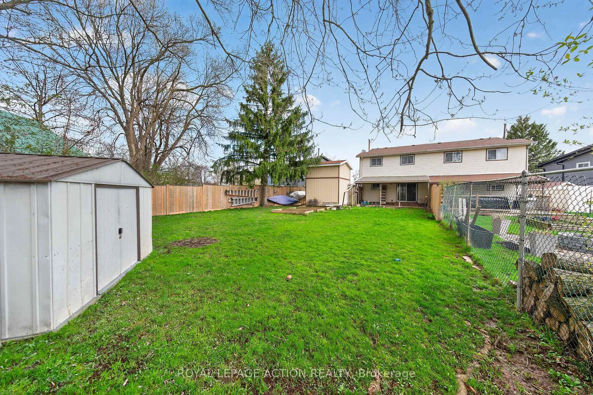 Photo 32 of 34 Enfield Crescent, Brantford — HOMEH