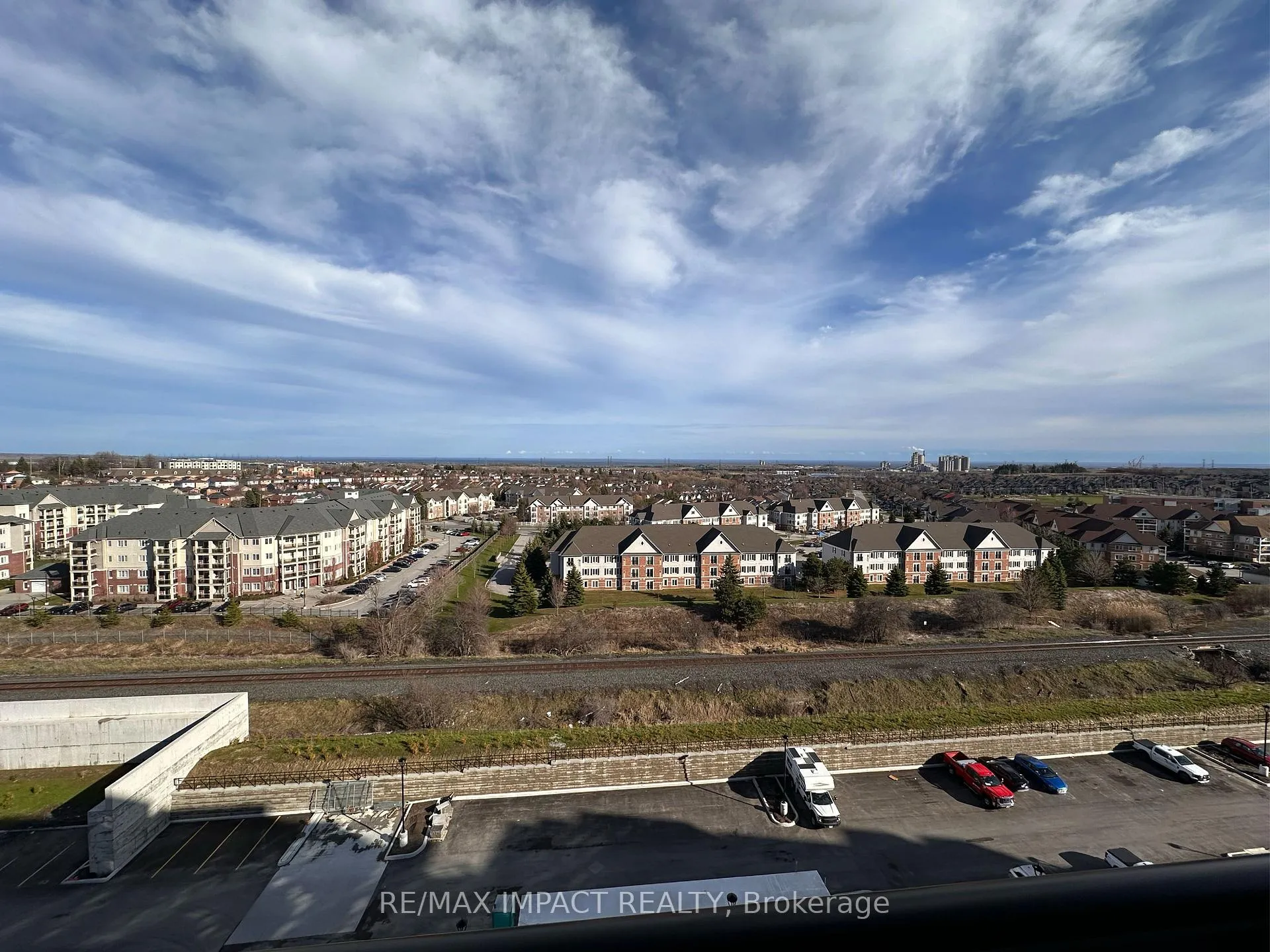 Photo 2 of 51 Clarington Boulevard, Clarington, Bowmanville — HOMEH