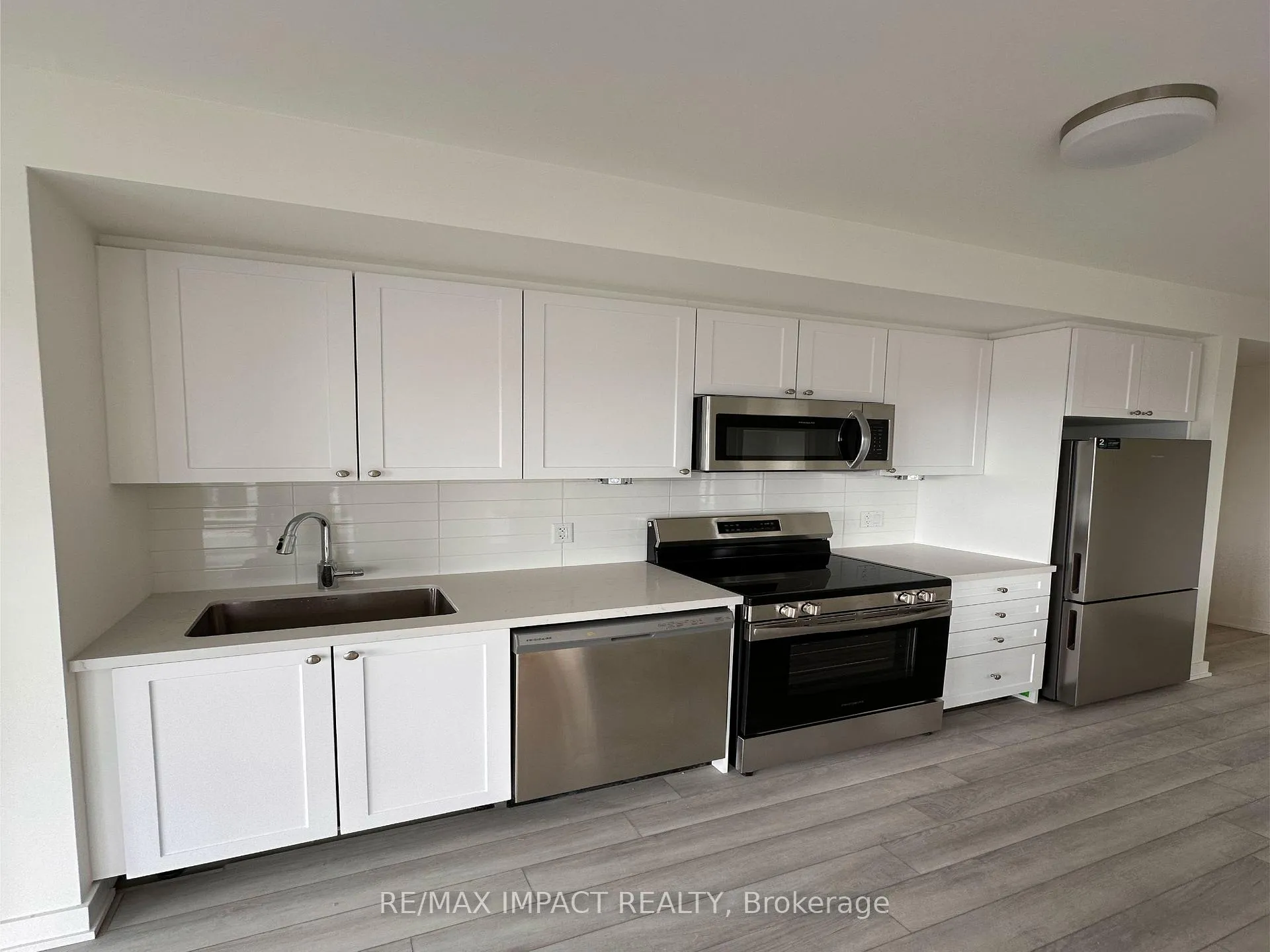 Photo 9 of 51 Clarington Boulevard, Clarington, Bowmanville — HOMEH