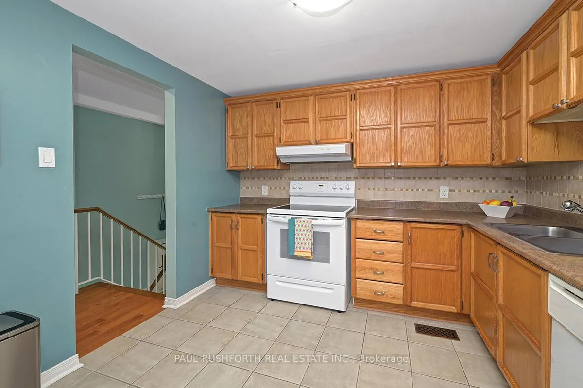 Photo 10 of 382 Verdon Private, Ottawa, Hunt Club Park/Greenboro — HOMEH