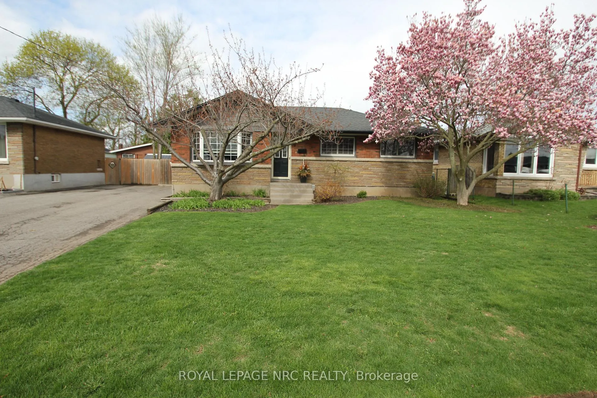 Front of 9 Greenhill Drive