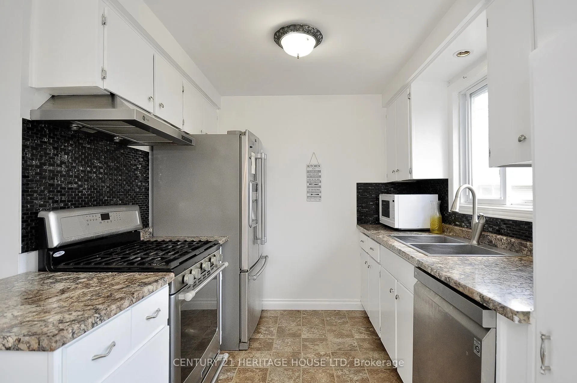 Photo 12 of 471 Strasburg Road, Kitchener, Alpine — HOMEH
