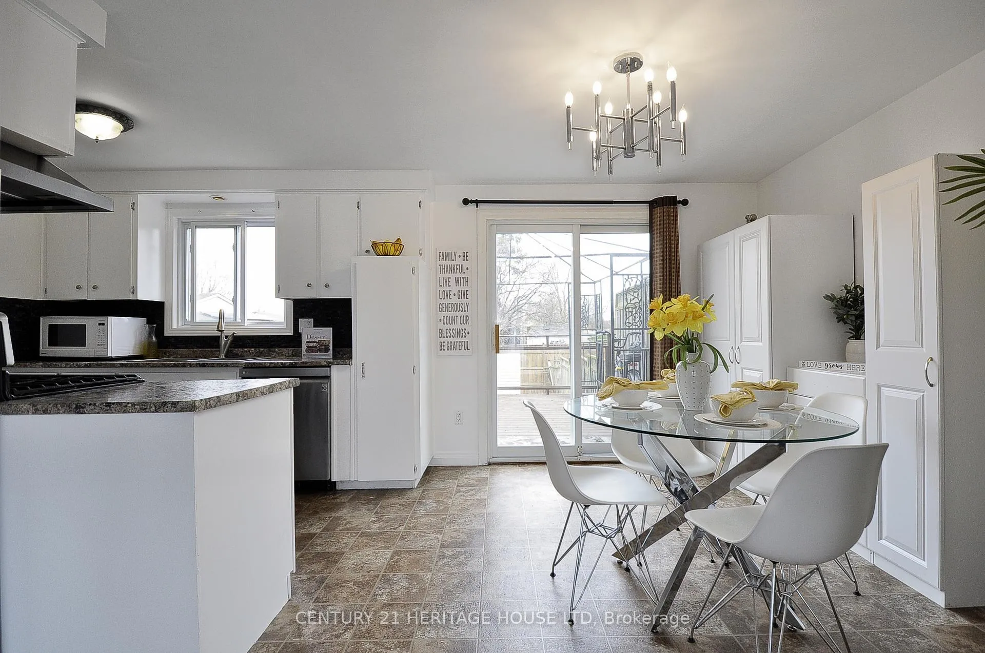 Photo 17 of 471 Strasburg Road, Kitchener, Alpine — HOMEH