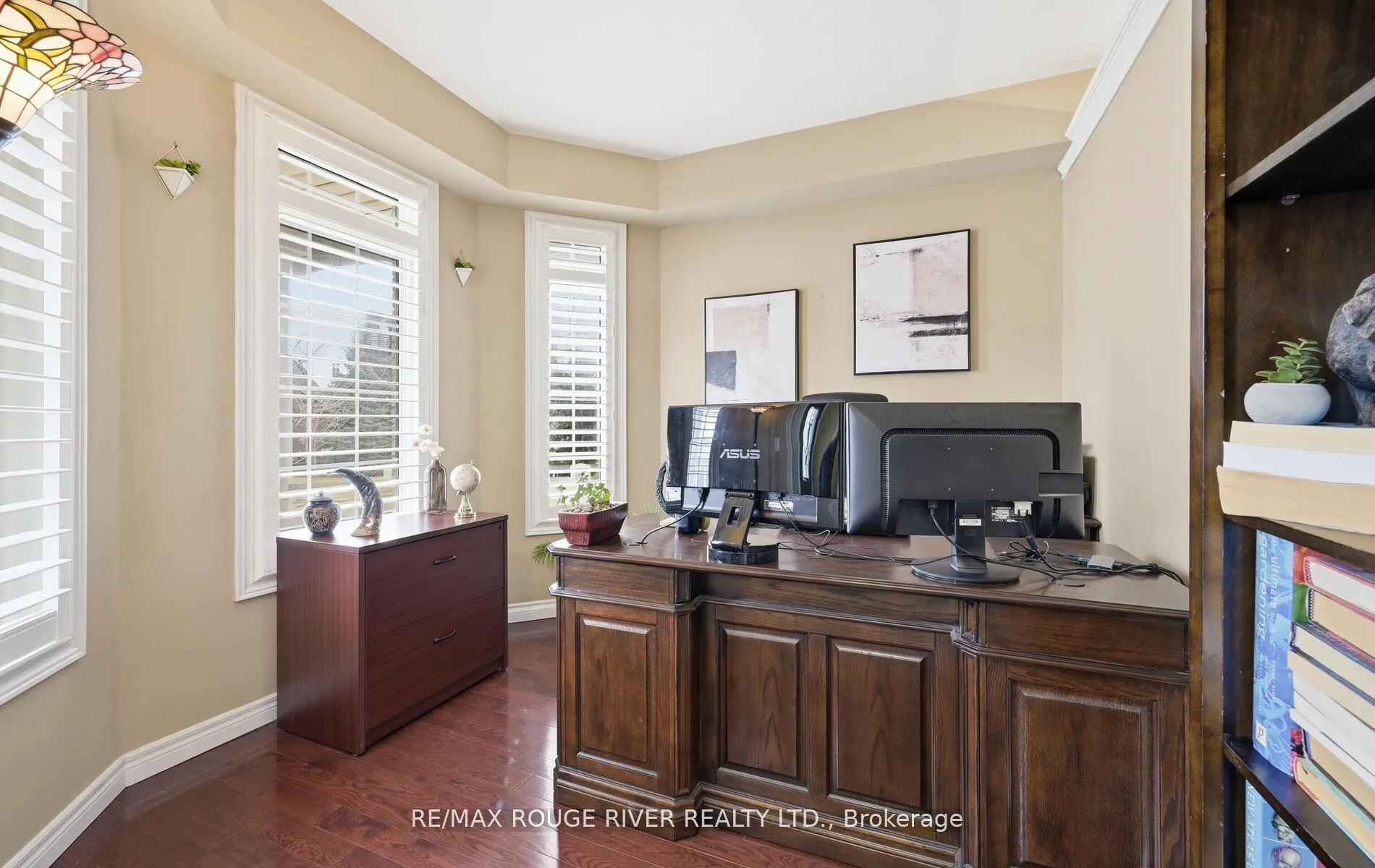Photo 17 of 26 Corsham Drive, Whitby, Brooklin — HOMEH