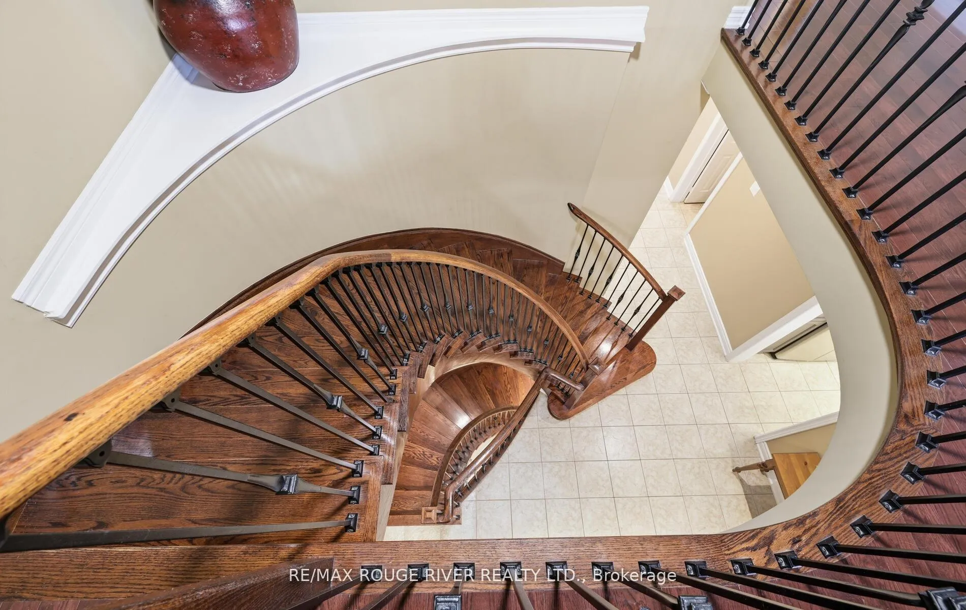 Photo 20 of 26 Corsham Drive, Whitby, Brooklin — HOMEH
