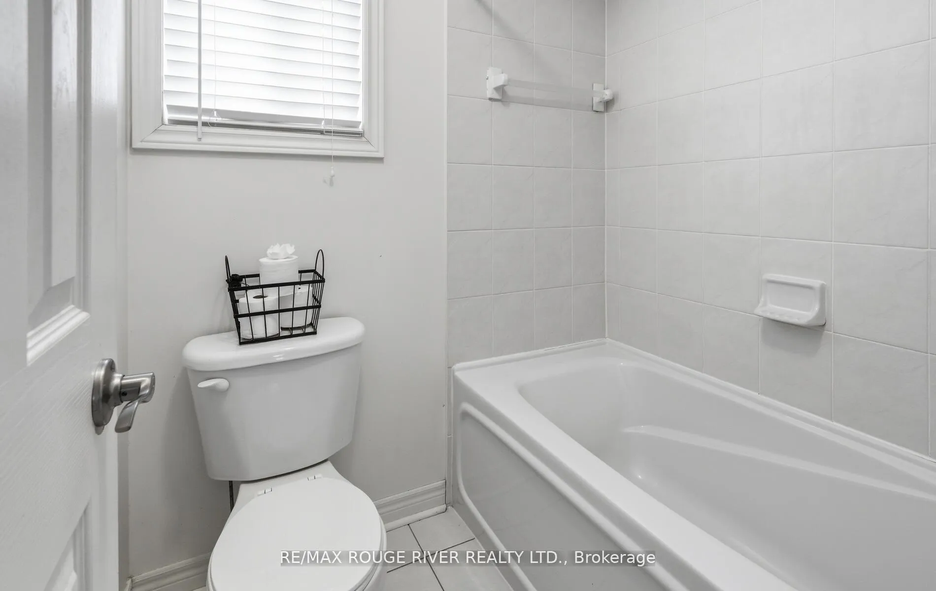 Photo 28 of 26 Corsham Drive, Whitby, Brooklin — HOMEH