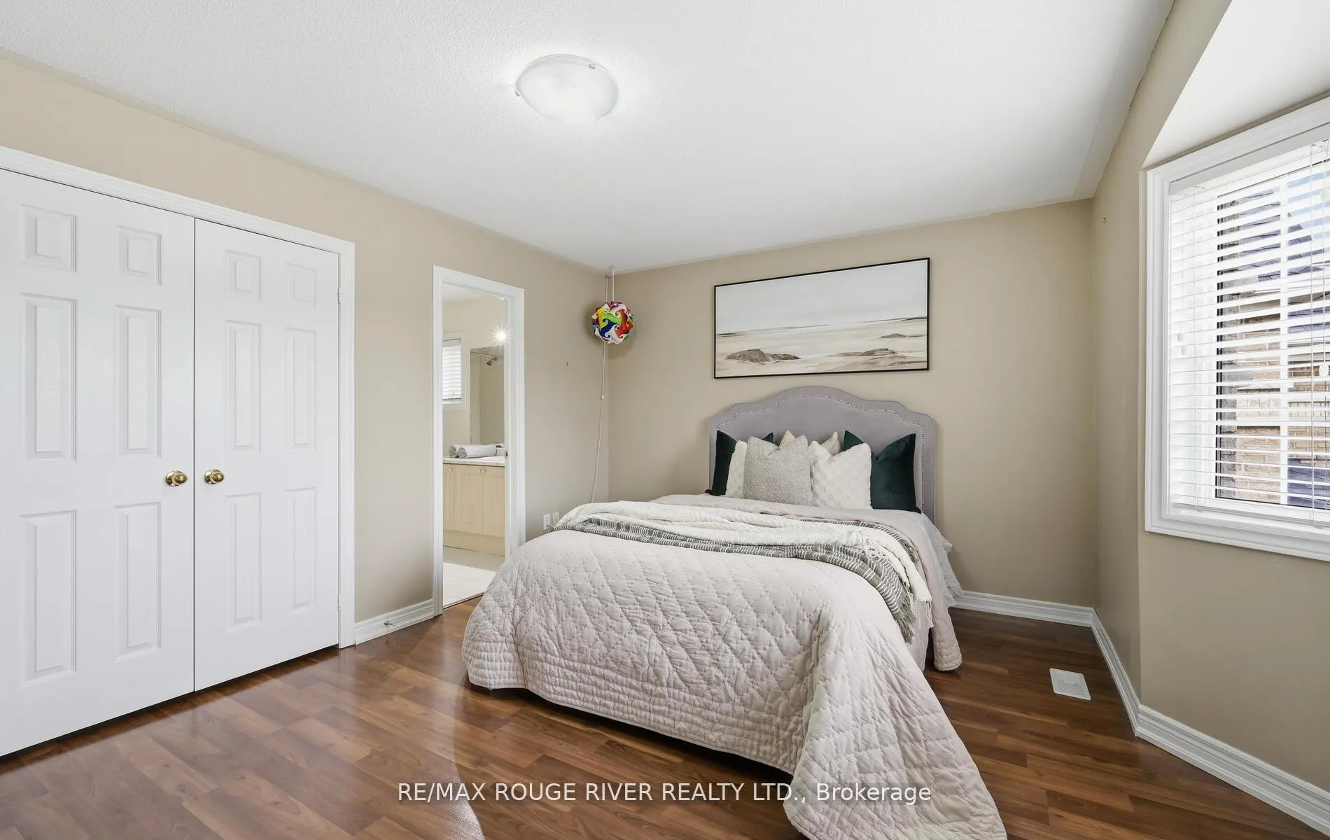 Photo 32 of 26 Corsham Drive, Whitby, Brooklin — HOMEH