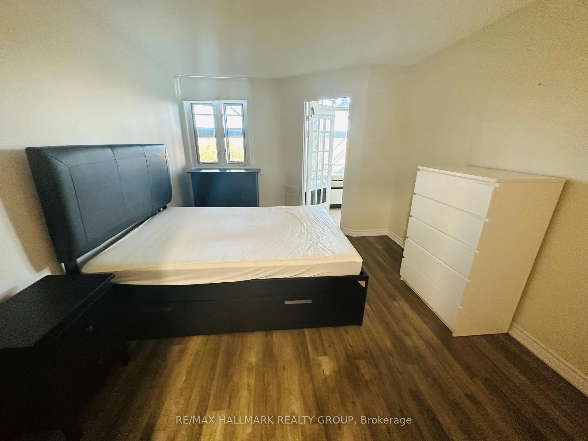 Photo 10 of Unit 813, 1025 Grenon Avenue, Ottawa, Fairfield Heights — HOMEH