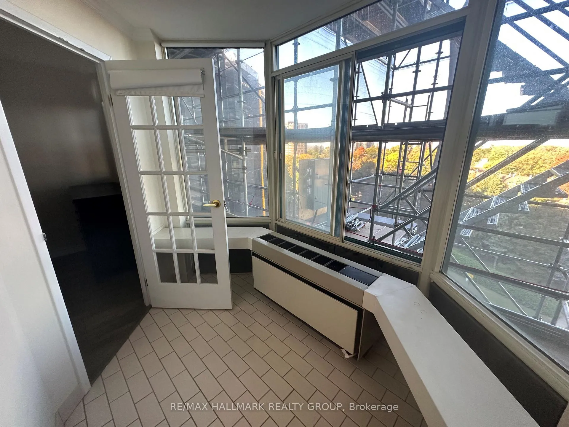 Photo 13 of Unit 813, 1025 Grenon Avenue, Ottawa, Fairfield Heights — HOMEH