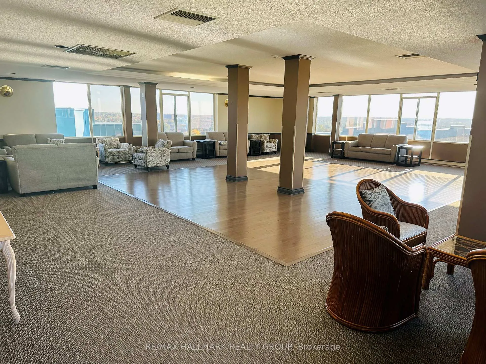 Photo 16 of Unit 813, 1025 Grenon Avenue, Ottawa, Fairfield Heights — HOMEH