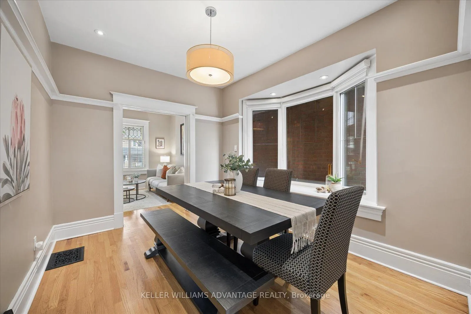 Photo 11 of 274 Waverley Road, Toronto, The Beaches — HOMEH