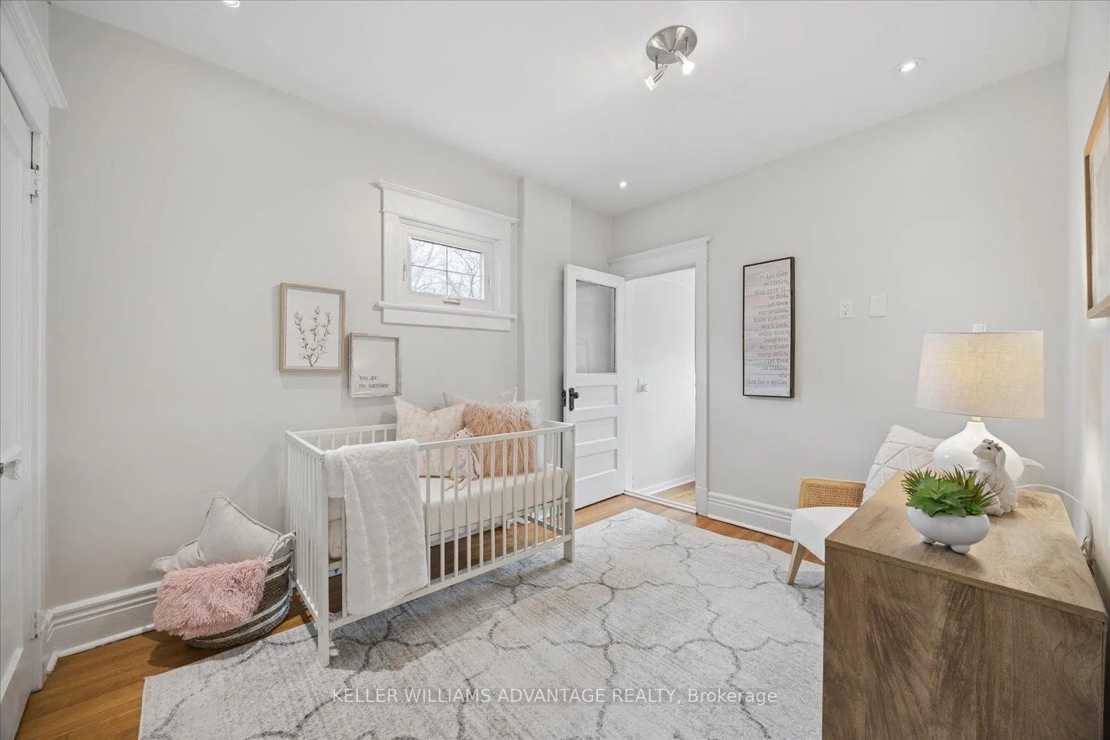 Photo 24 of 274 Waverley Road, Toronto, The Beaches — HOMEH