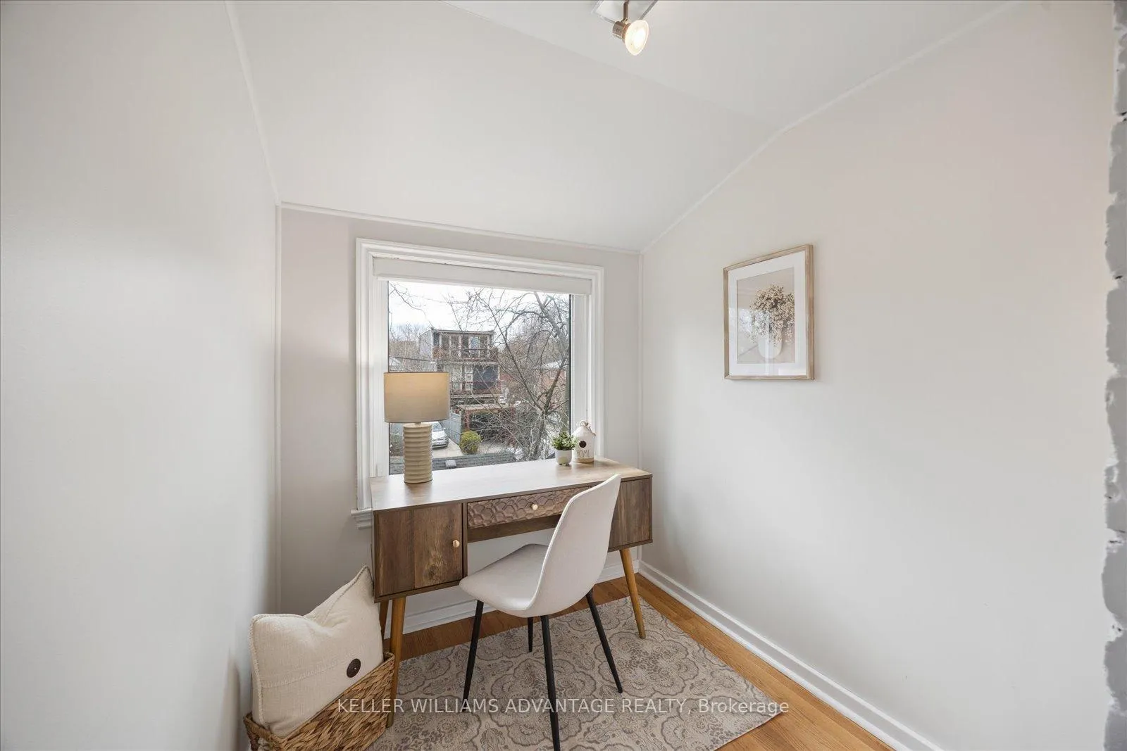 Photo 26 of 274 Waverley Road, Toronto, The Beaches — HOMEH