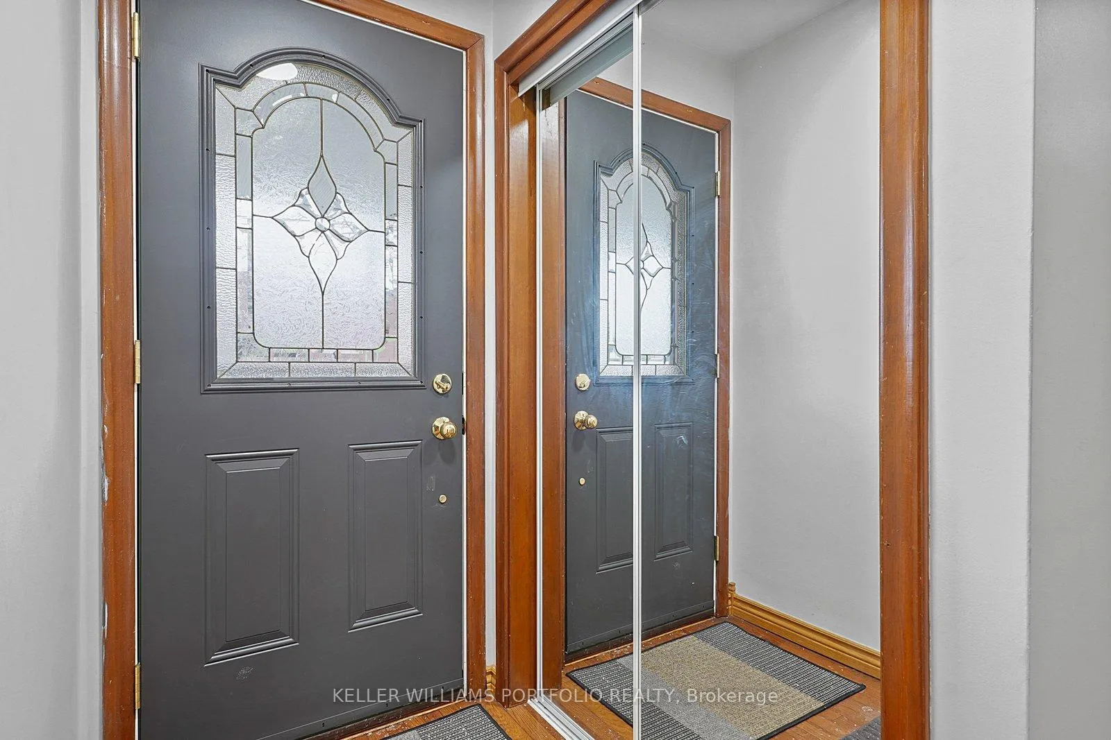 Photo 3 of 68 Athabasca Street, Oshawa, Donevan — HOMEH
