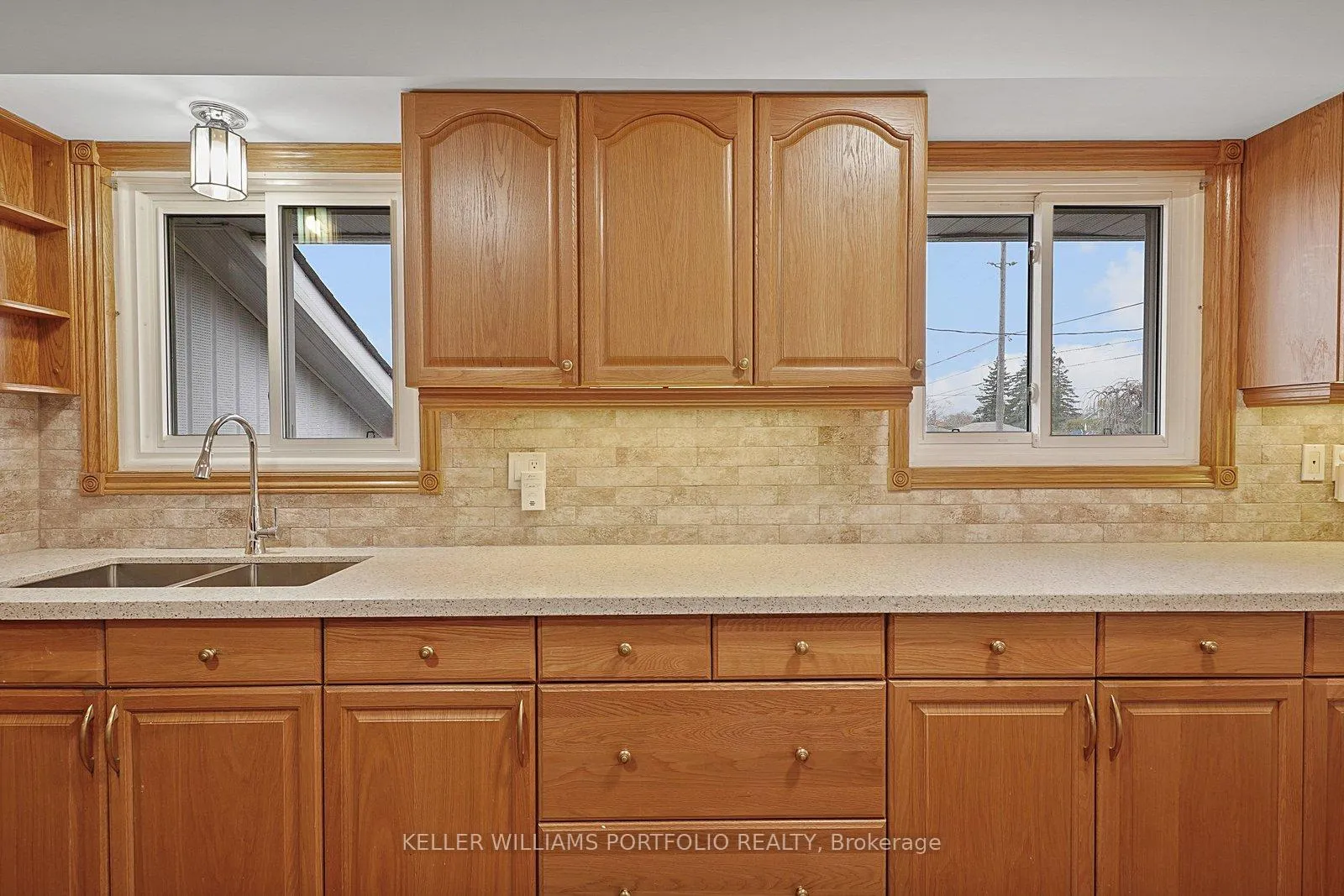 Photo 15 of 68 Athabasca Street, Oshawa, Donevan — HOMEH